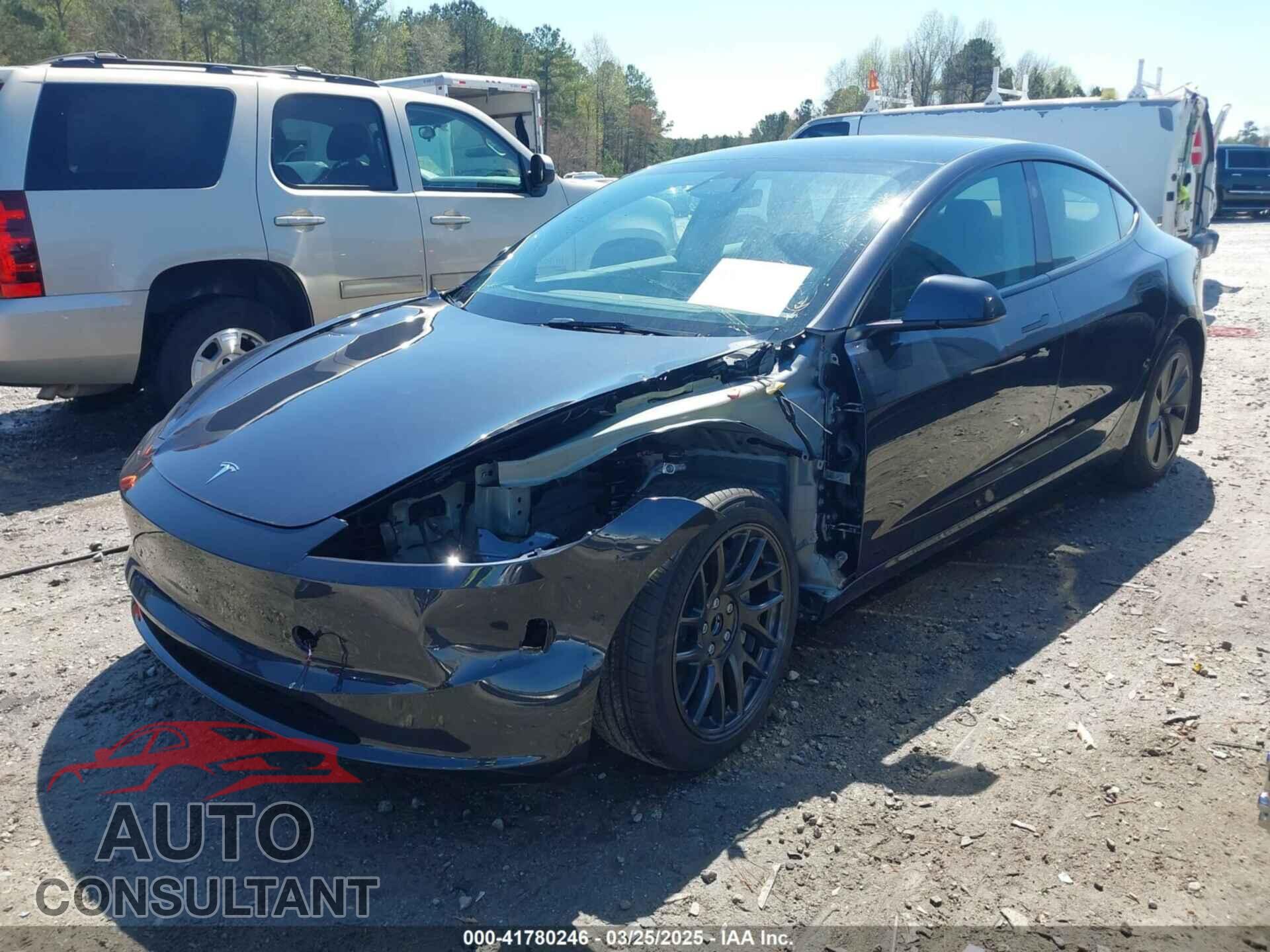 TESLA MODEL 3 2024 - 5YJ3E1EA7RF863382