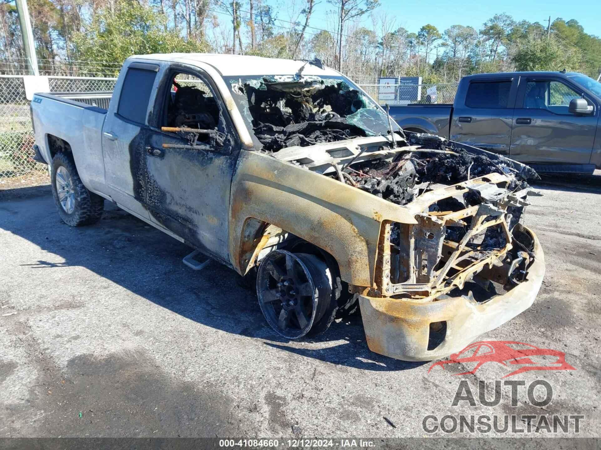 CHEVROLET SILVERADO 1500 2017 - 1GCVKREC4HZ173941