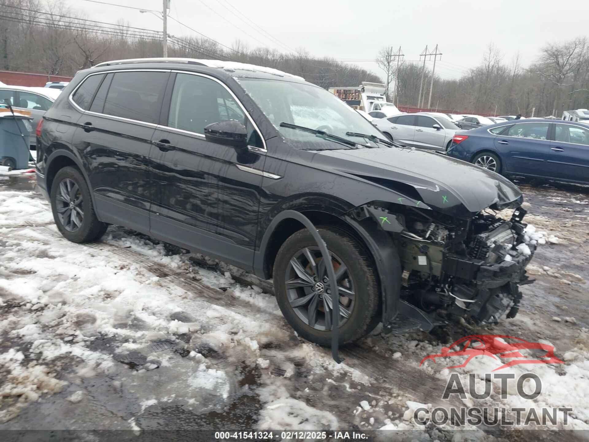 VOLKSWAGEN TIGUAN 2022 - 3VV2B7AX3NM070010