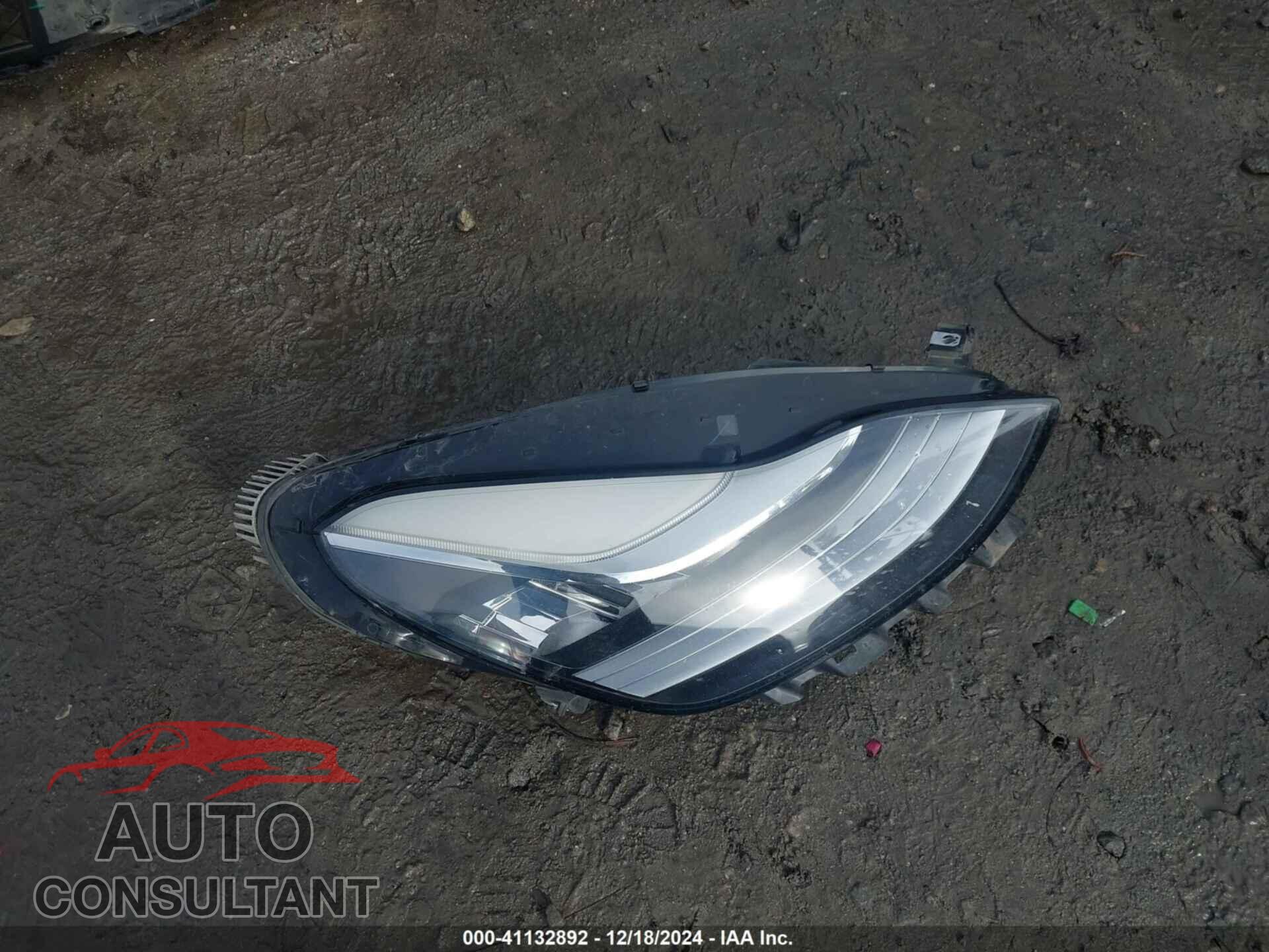 TESLA MODEL 3 2019 - 5YJ3E1EA2KF411846