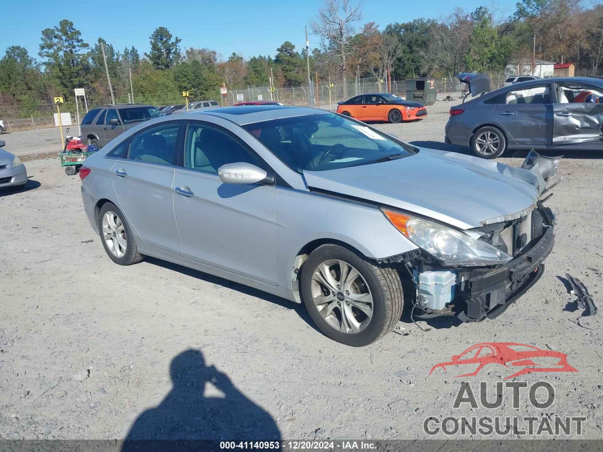 HYUNDAI SONATA 2011 - 5NPEC4AC0BH021790