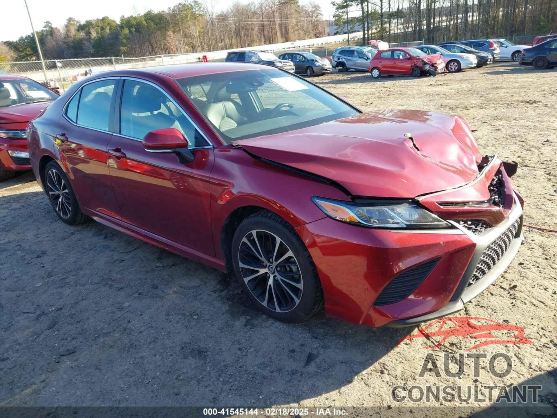 TOYOTA CAMRY 2018 - 4T1B11HKXJU611094