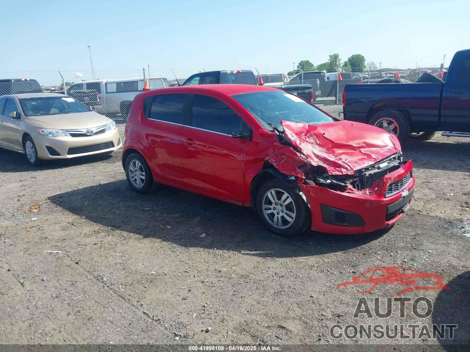 CHEVROLET SONIC 2012 - 1G1JC6SHXC4165917