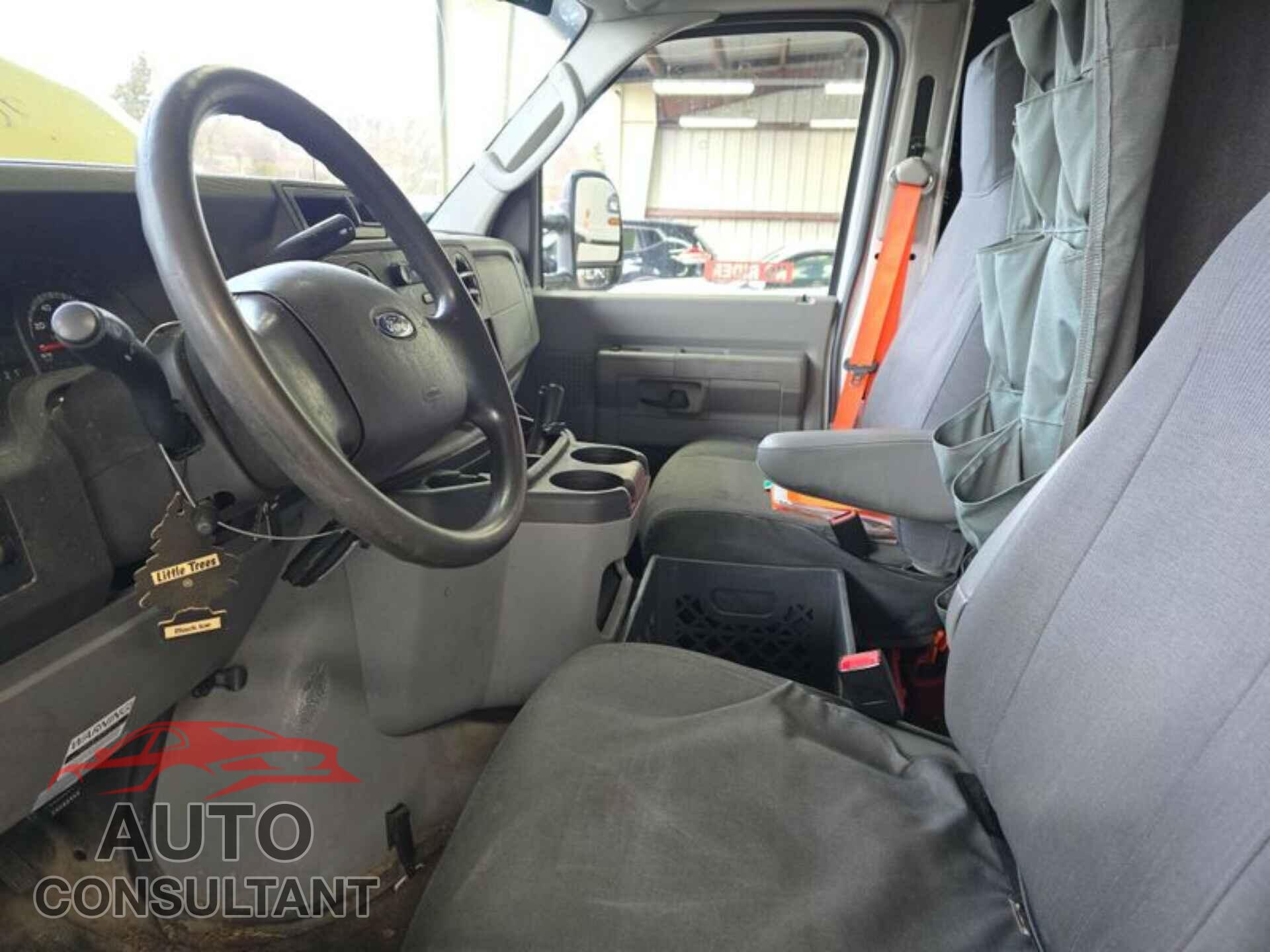 FORD ECONOLINE 2018 - 1FDXE4FS9JDC18976