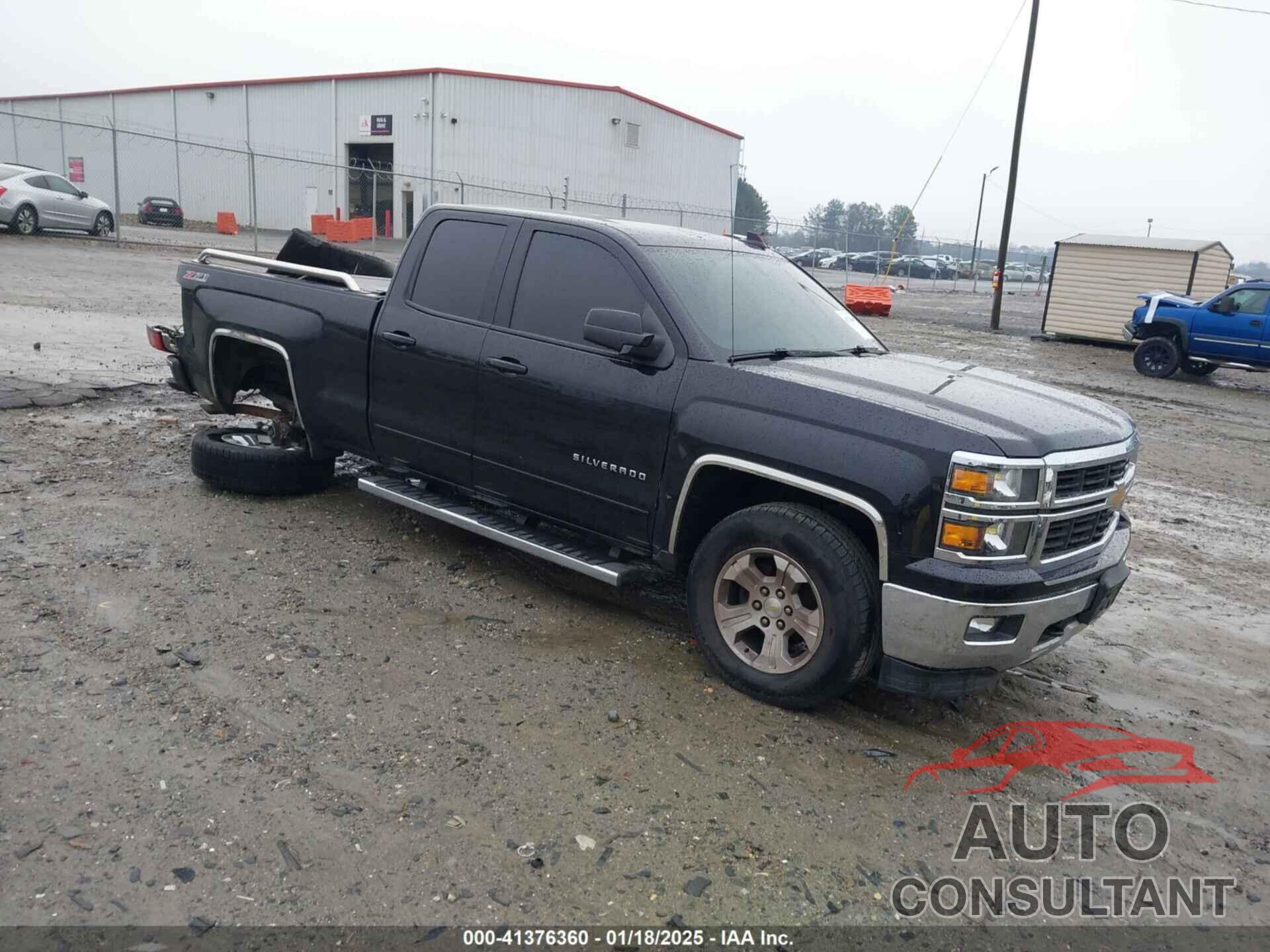 CHEVROLET SILVERADO 1500 2015 - 1GCVKREC7FZ225186