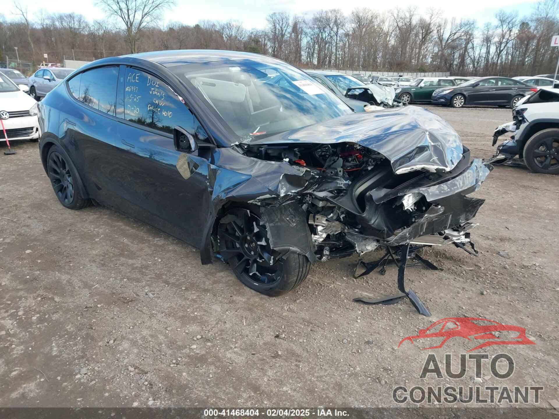 TESLA MODEL Y 2024 - 7SAYGDEE5RA317748