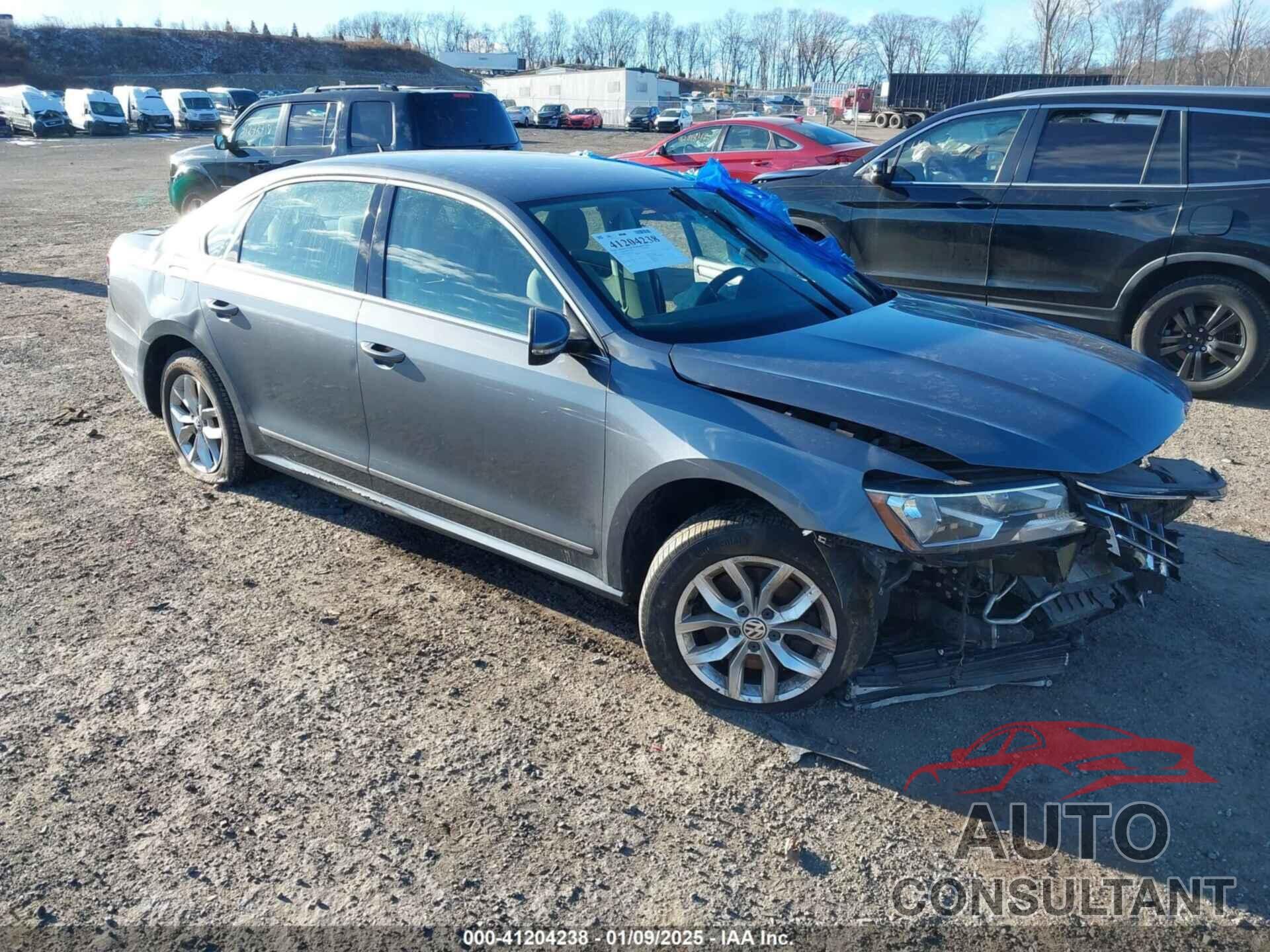 VOLKSWAGEN PASSAT 2017 - 1VWAT7A30HC020950