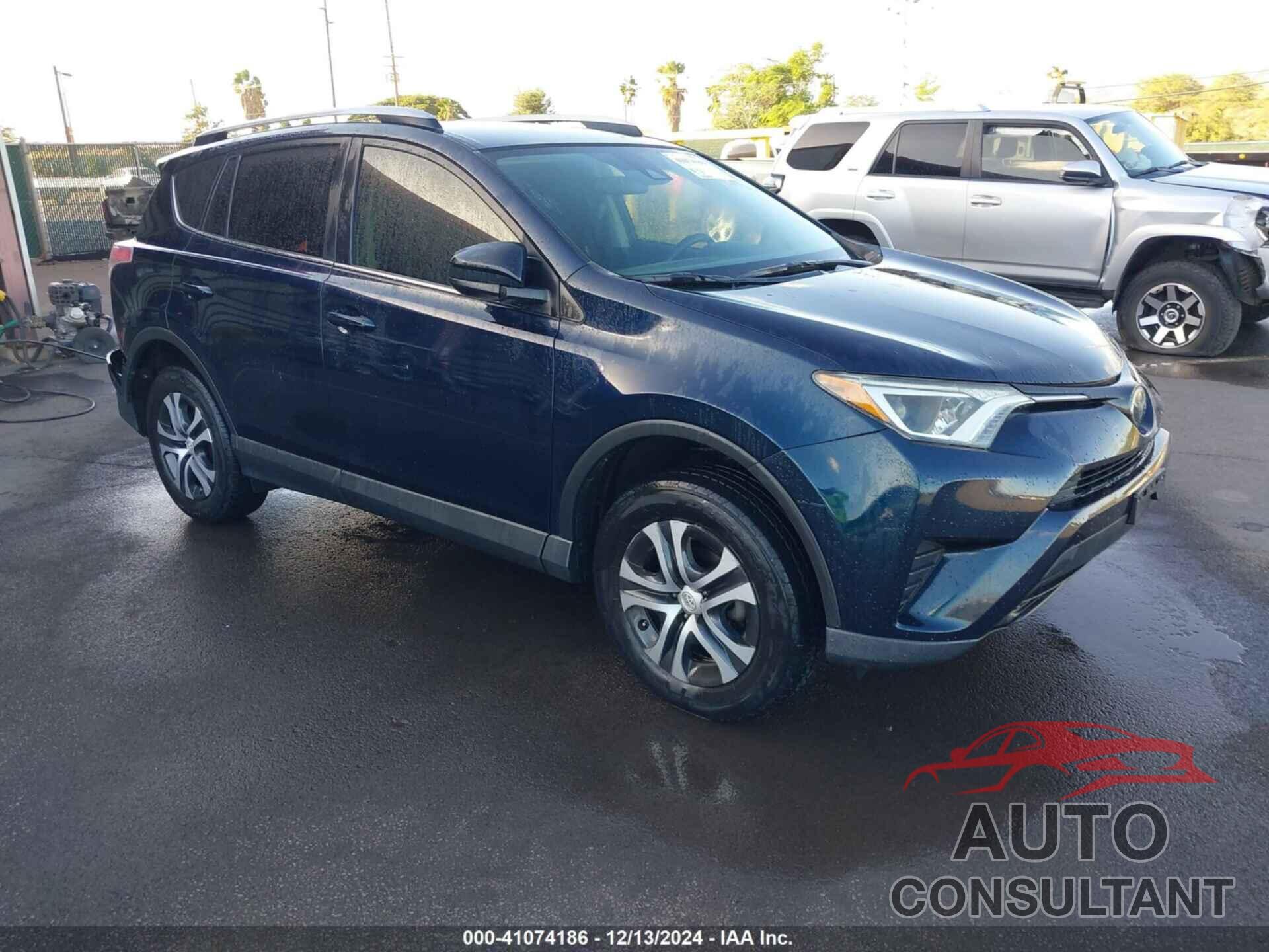 TOYOTA RAV4 2017 - JTMZFREV3HJ133596