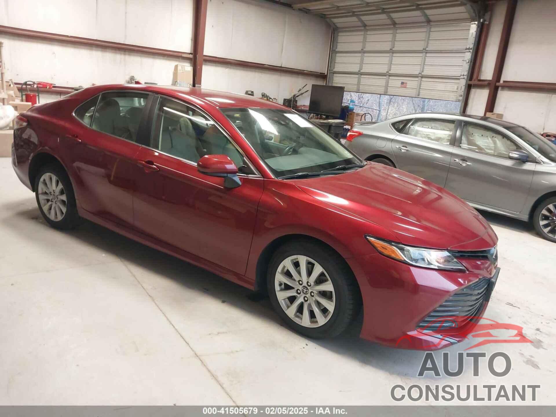 TOYOTA CAMRY 2019 - 4T1B11HK0KU268071