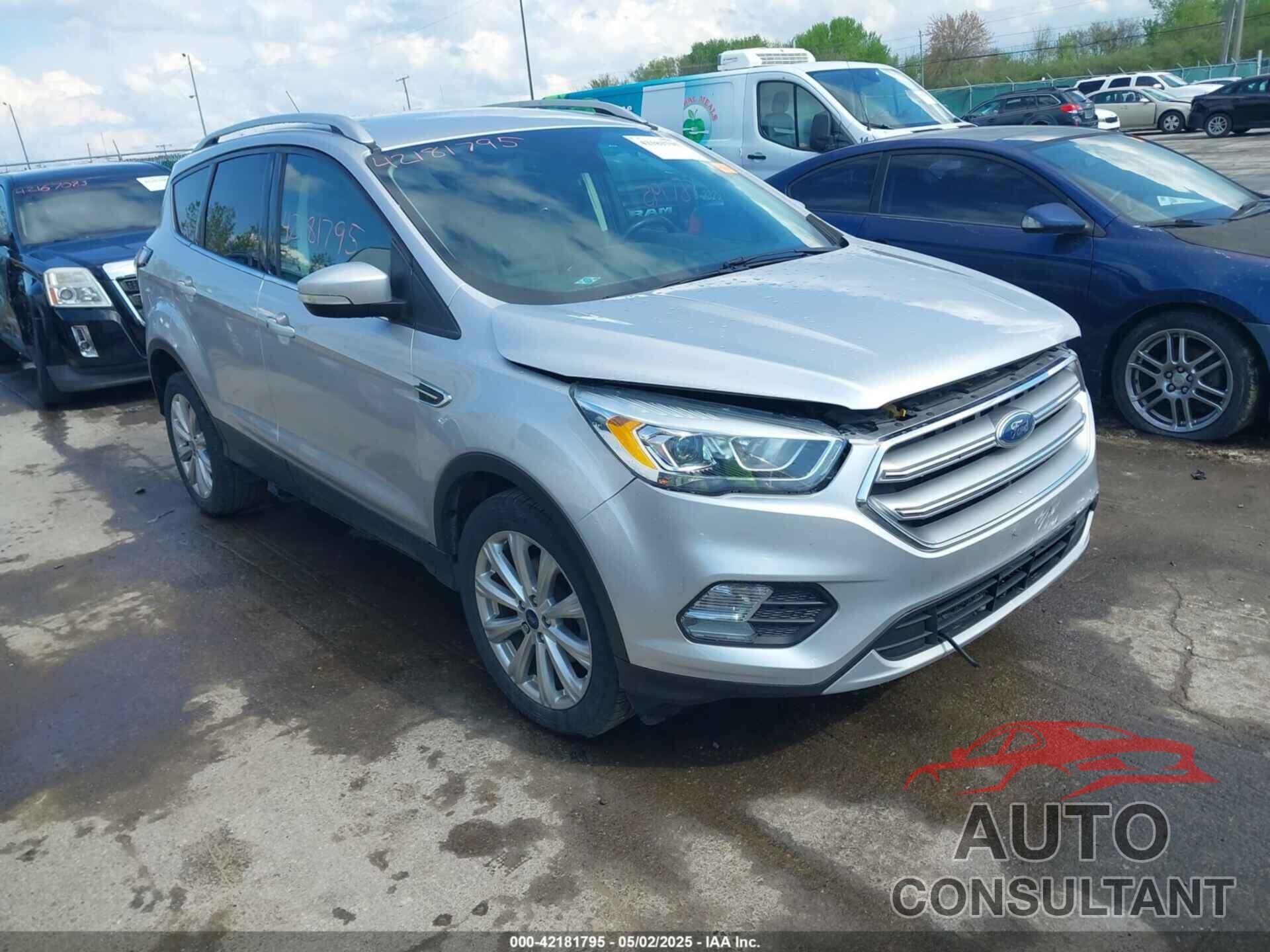 FORD ESCAPE 2017 - 1FMCU0JD0HUD09406