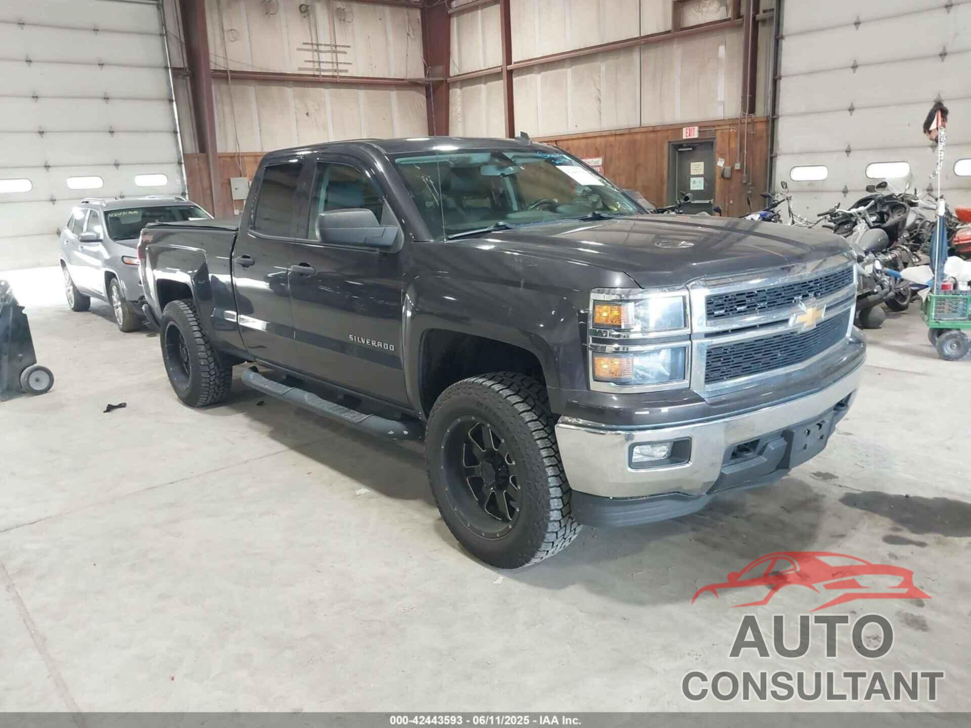 CHEVROLET SILVERADO 1500 2014 - 1GCVKREC0EZ393251