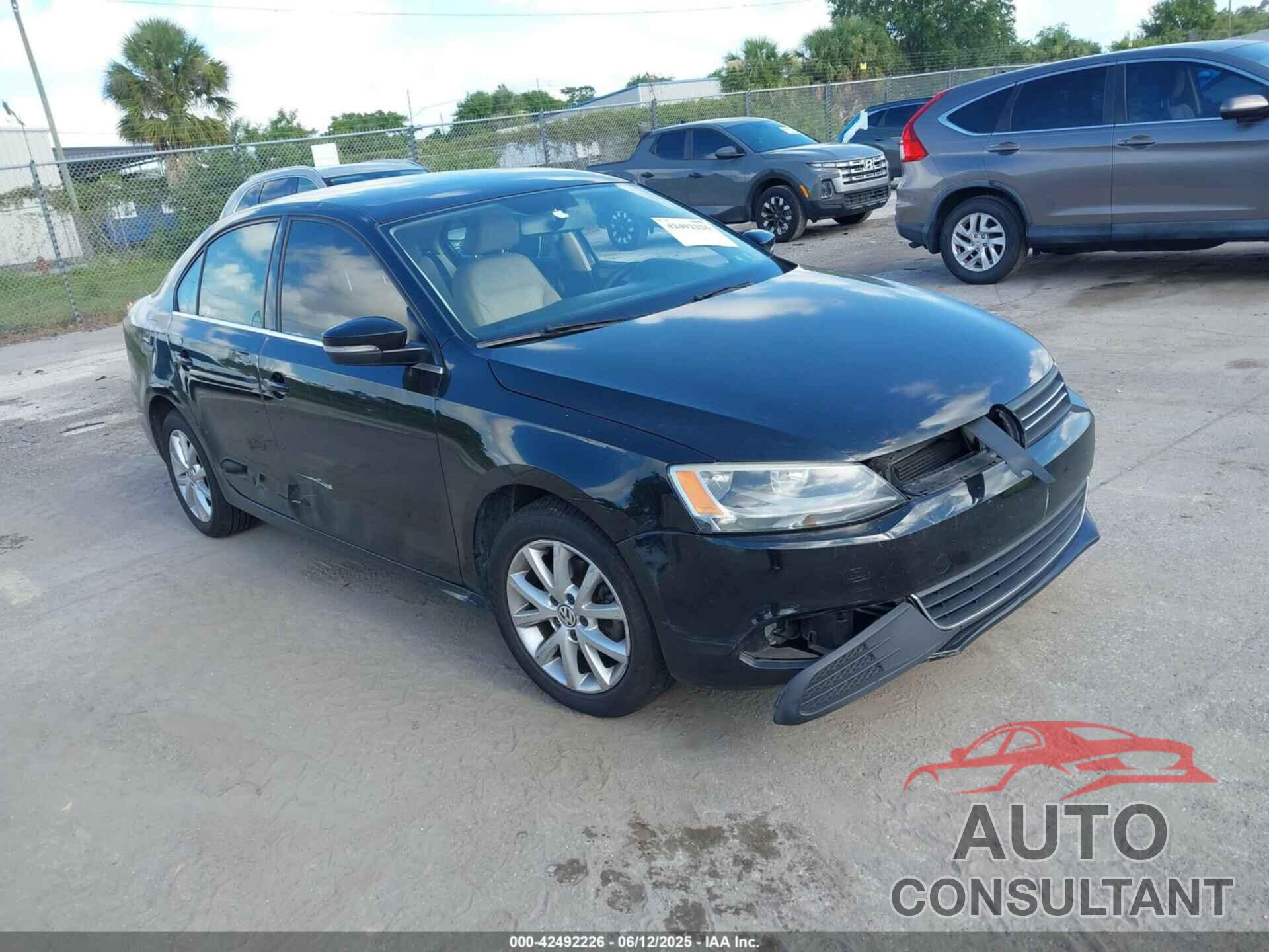 VOLKSWAGEN JETTA 2014 - 3VWD17AJ5EM217947