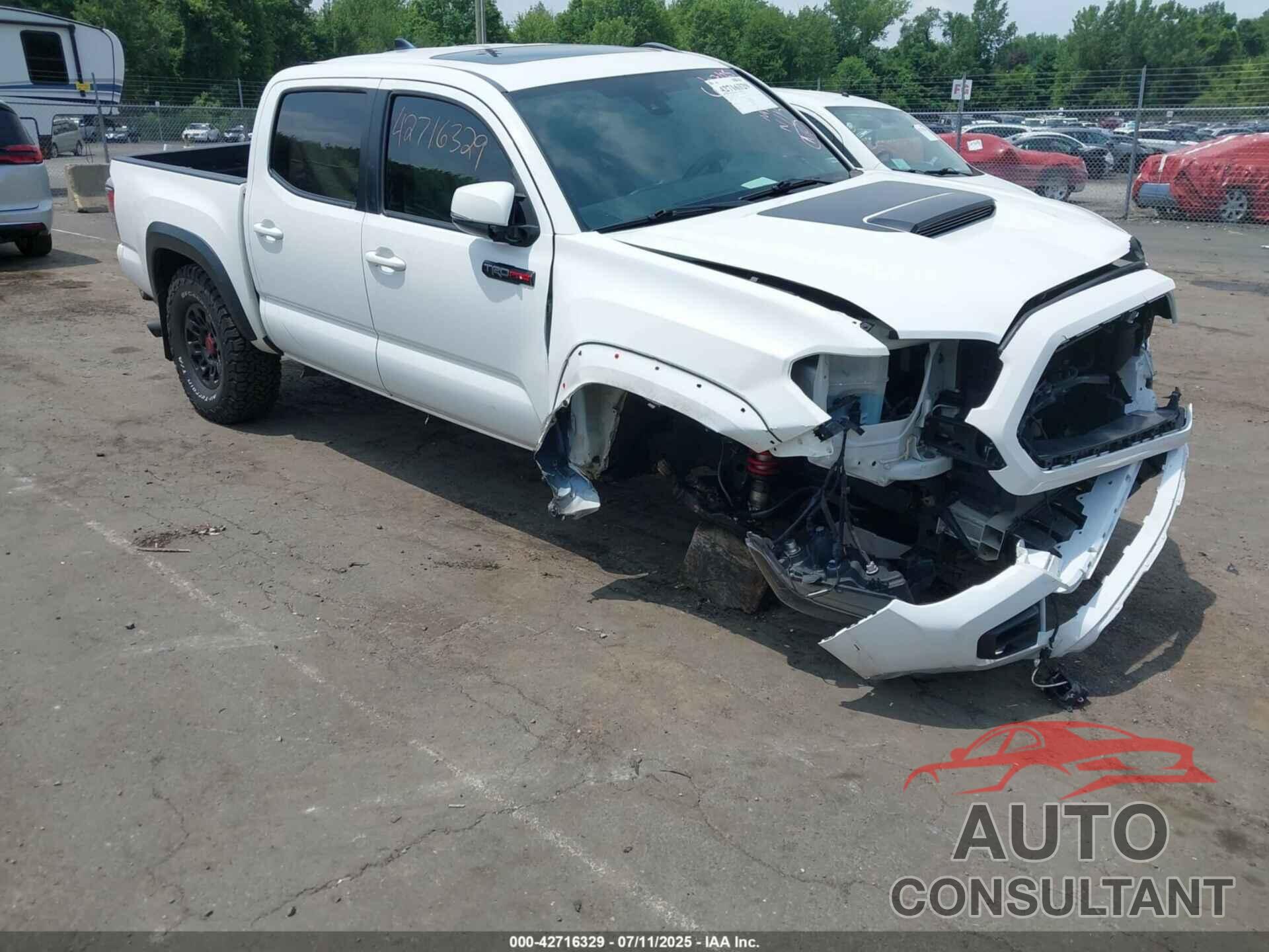 TOYOTA TACOMA 2019 - 5TFCZ5AN7KX187628