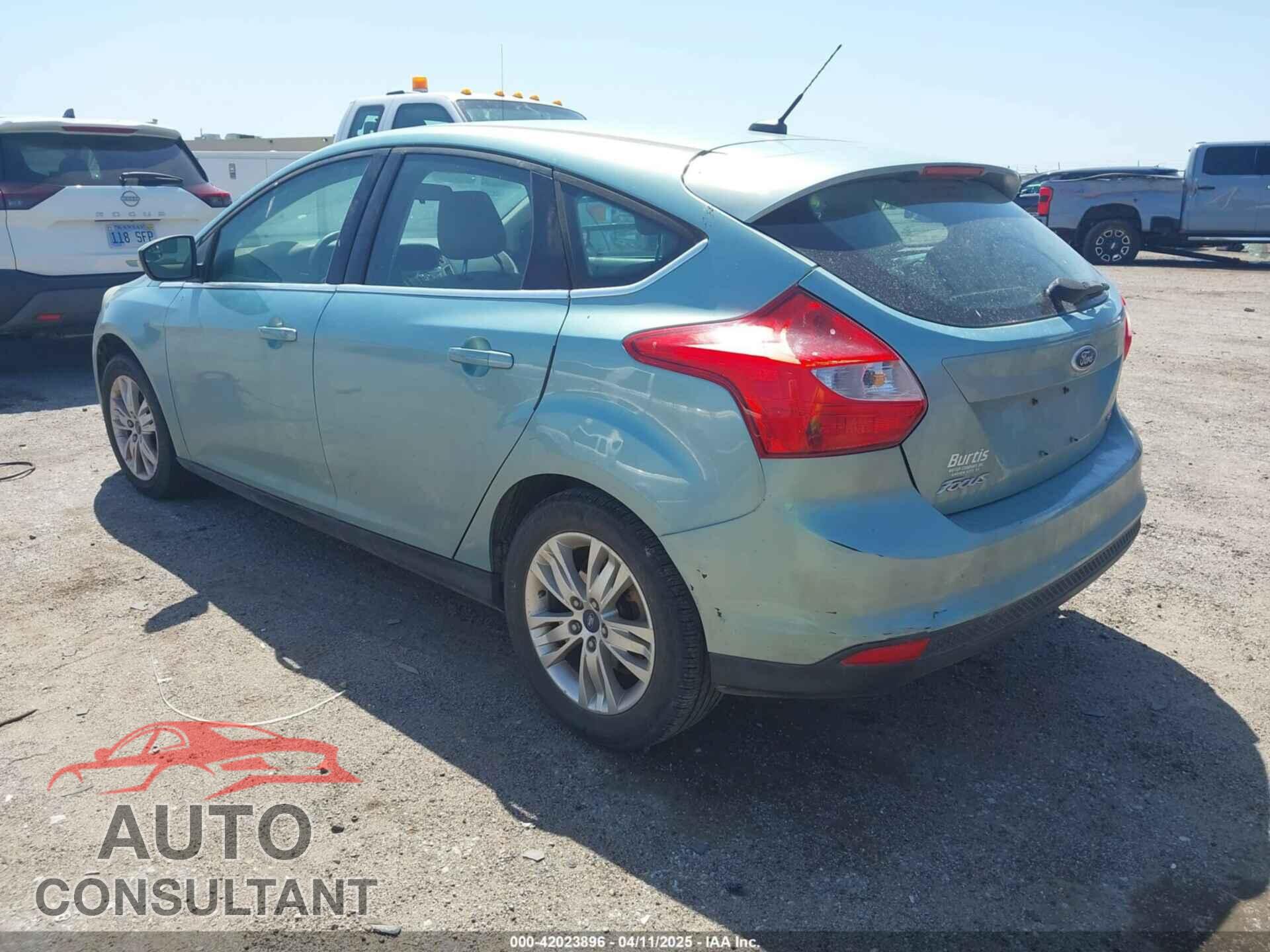 FORD FOCUS 2012 - 1FAHP3M21CL363671