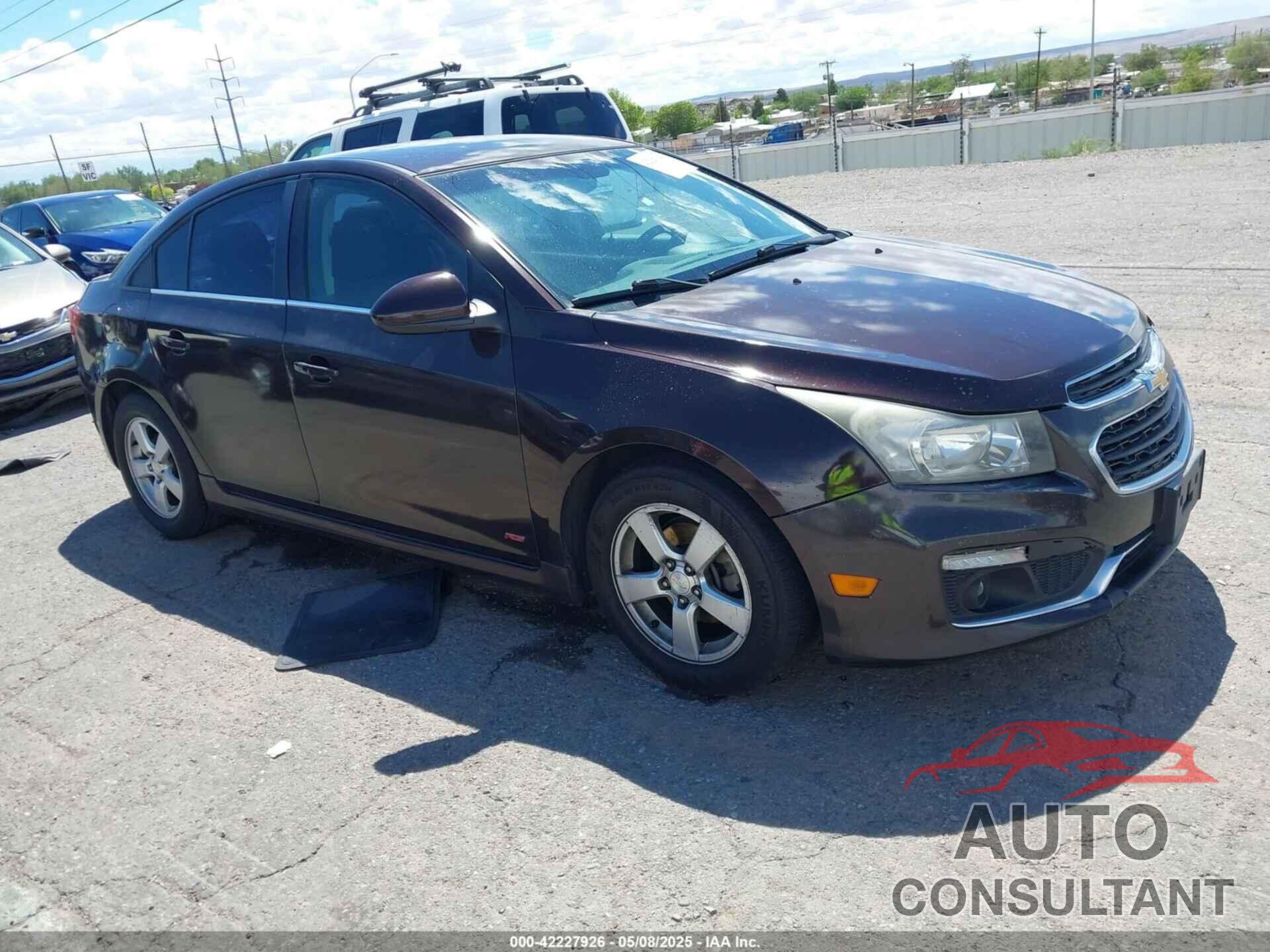 CHEVROLET CRUZE 2015 - 1G1PC5SB8F7126147