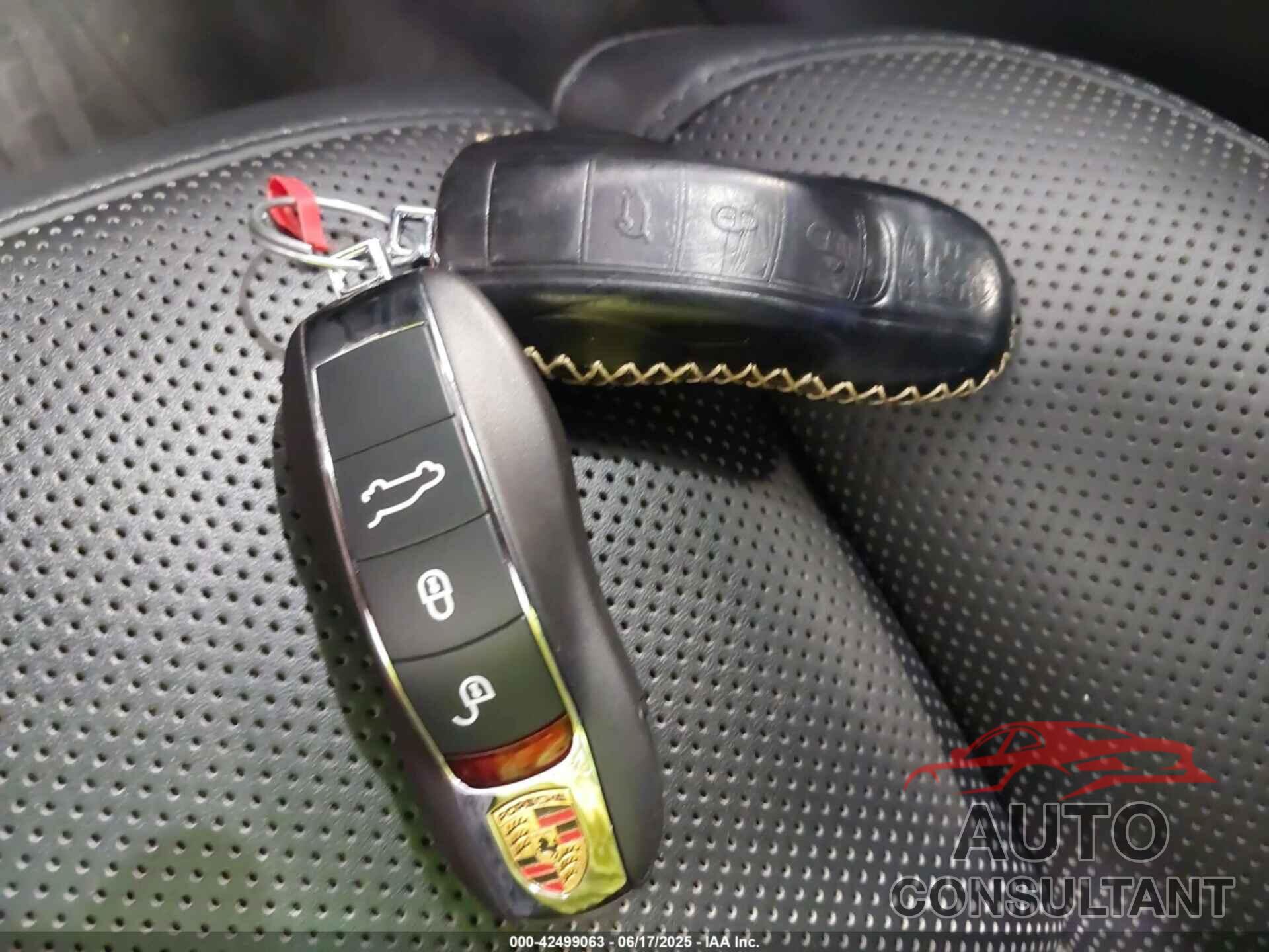 PORSCHE MACAN 2017 - WP1AF2A53HLB60570