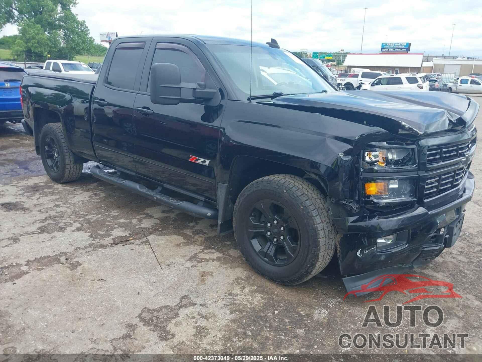 CHEVROLET SILVERADO 1500 2015 - 1GCVKREC1FZ370031