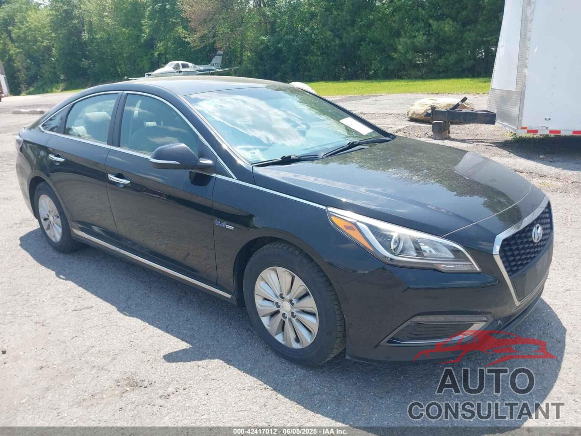 HYUNDAI SONATA HYBRID 2017 - KMHE24L14HA044337