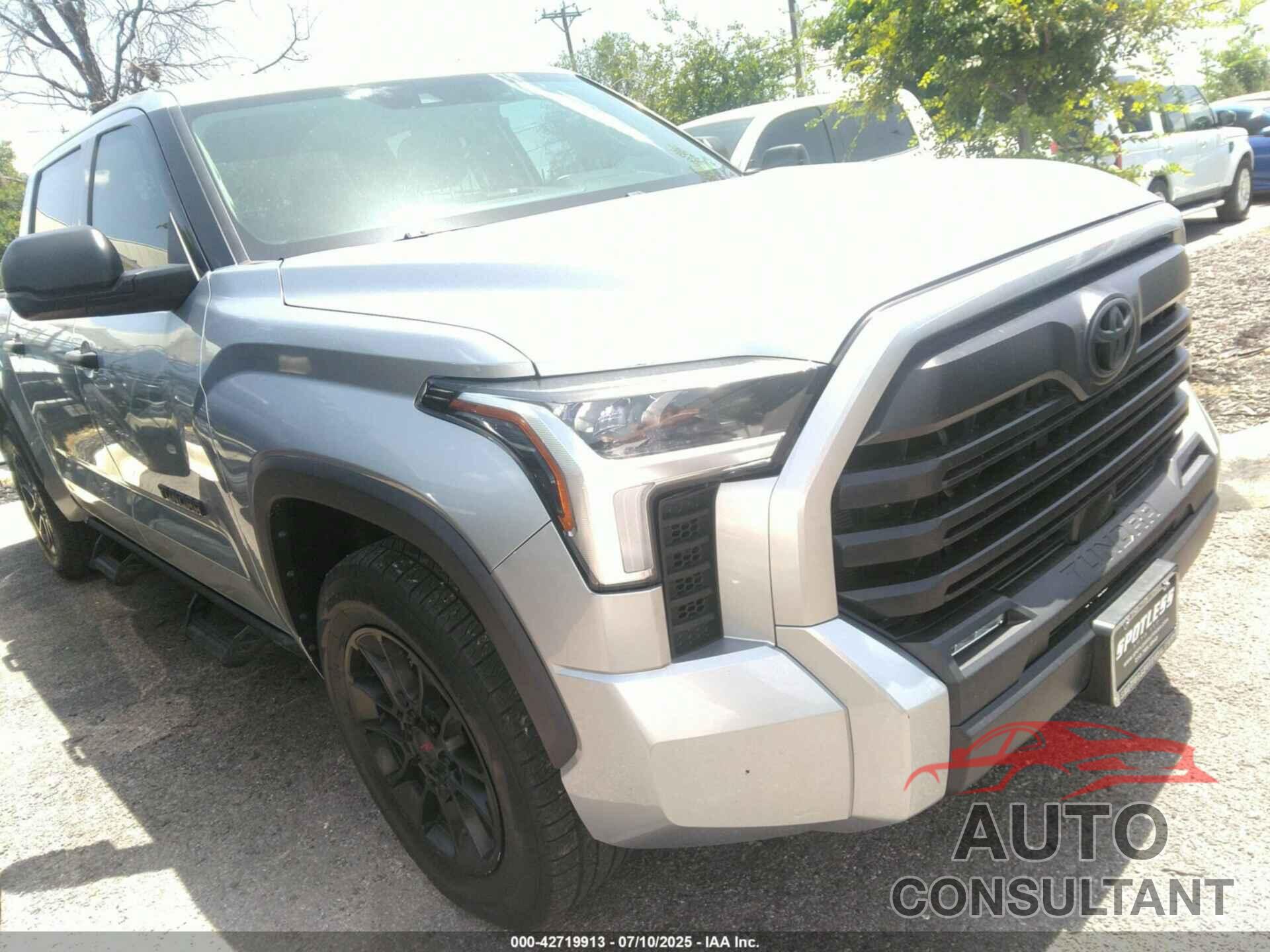 TOYOTA TUNDRA 2022 - 5TFLA5AB8NX011348