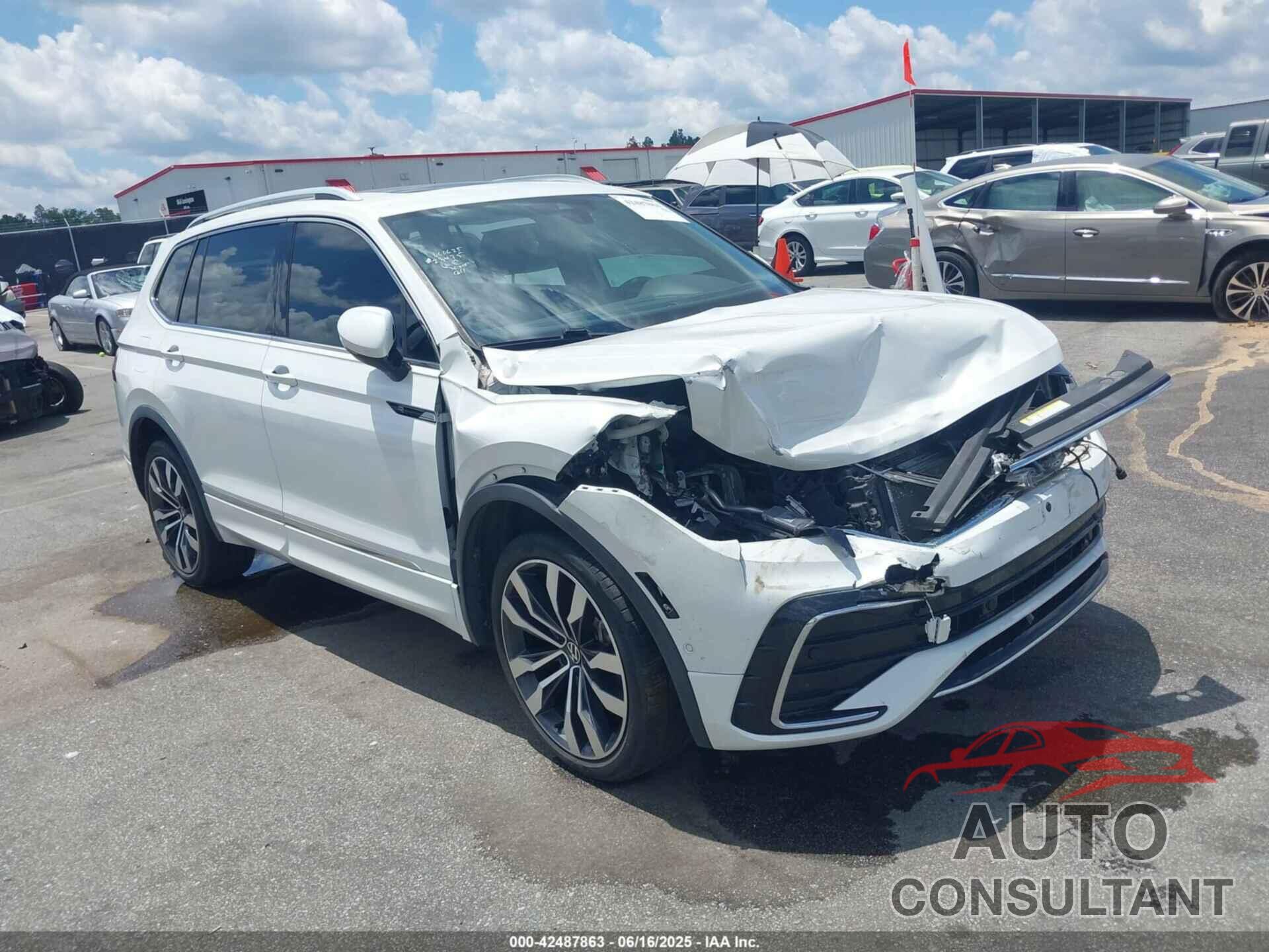 VOLKSWAGEN TIGUAN 2022 - 3VV4B7AX1NM018304