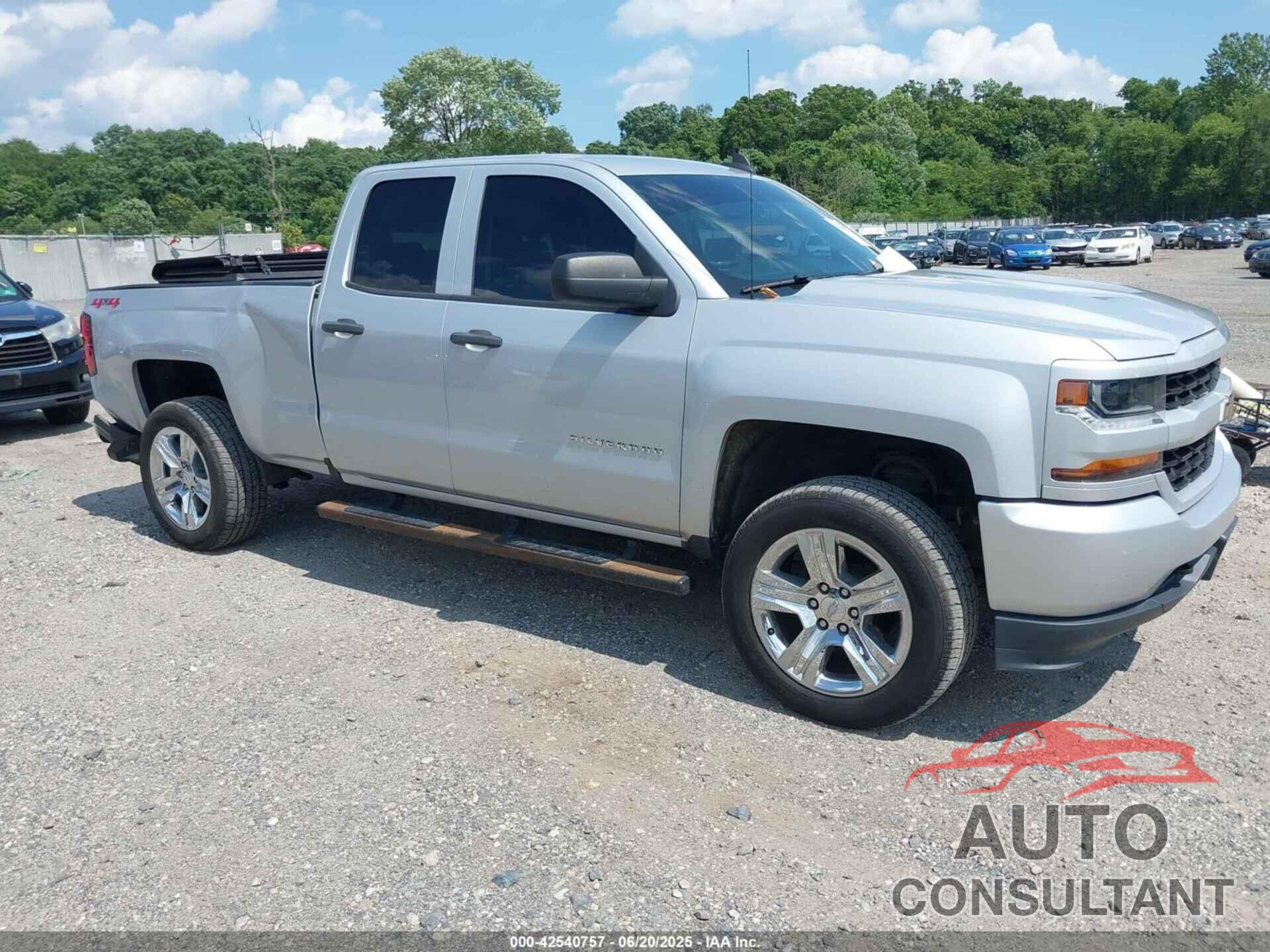 CHEVROLET SILVERADO 1500 2018 - 1GCVKPEH6JZ354772