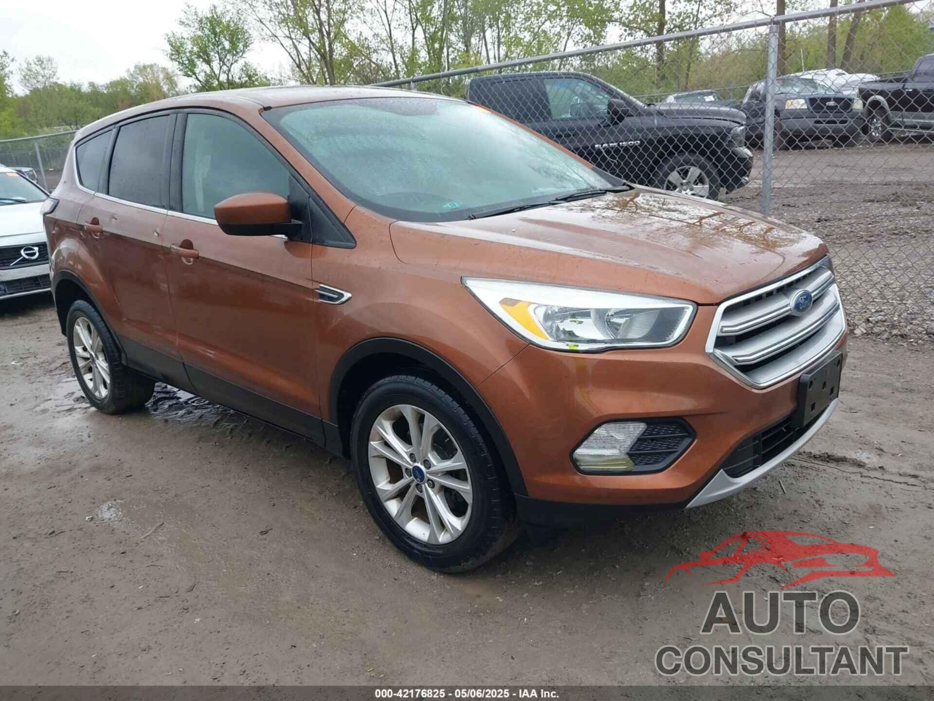 FORD ESCAPE 2017 - 1FMCU0GD2HUD65578