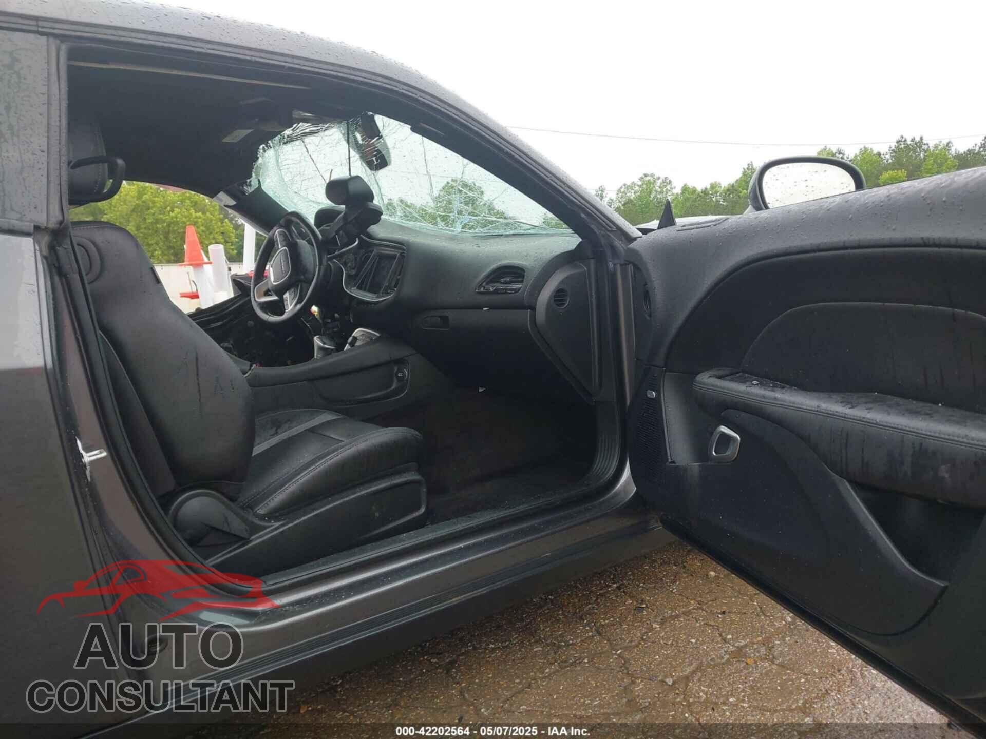 DODGE CHALLENGER 2018 - 2C3CDZGG3JH257471