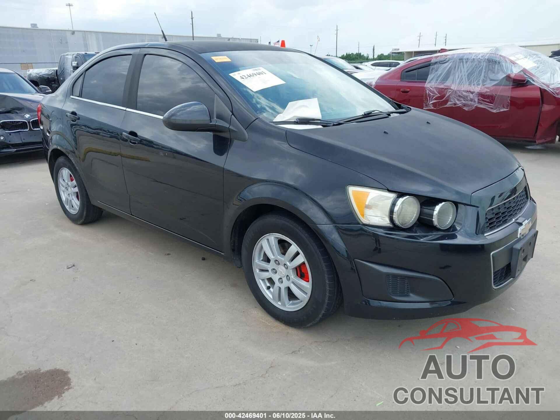 CHEVROLET SONIC 2014 - 1G1JC5SH6E4226032