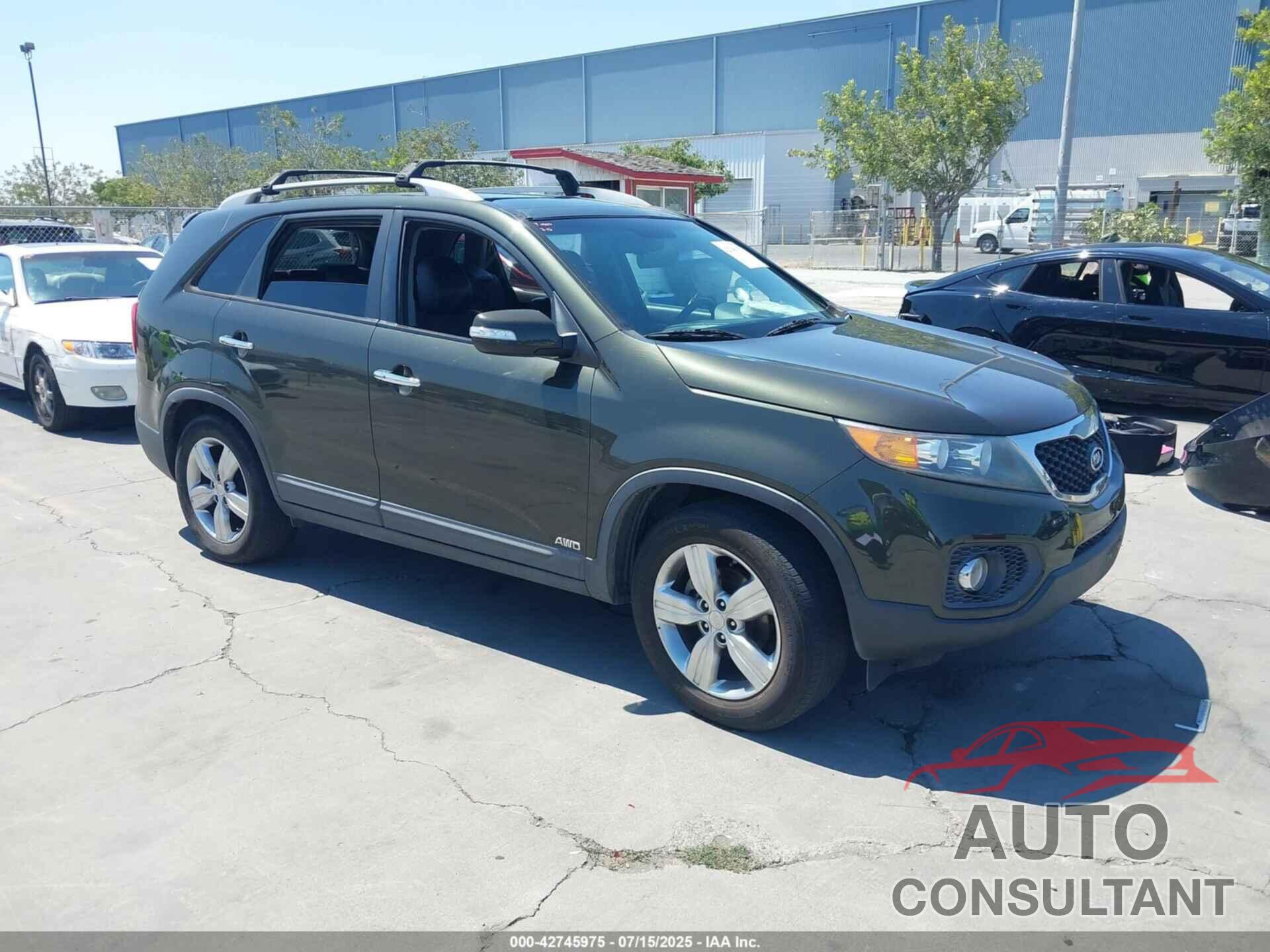 KIA SORENTO 2012 - 5XYKUDA28CG252906