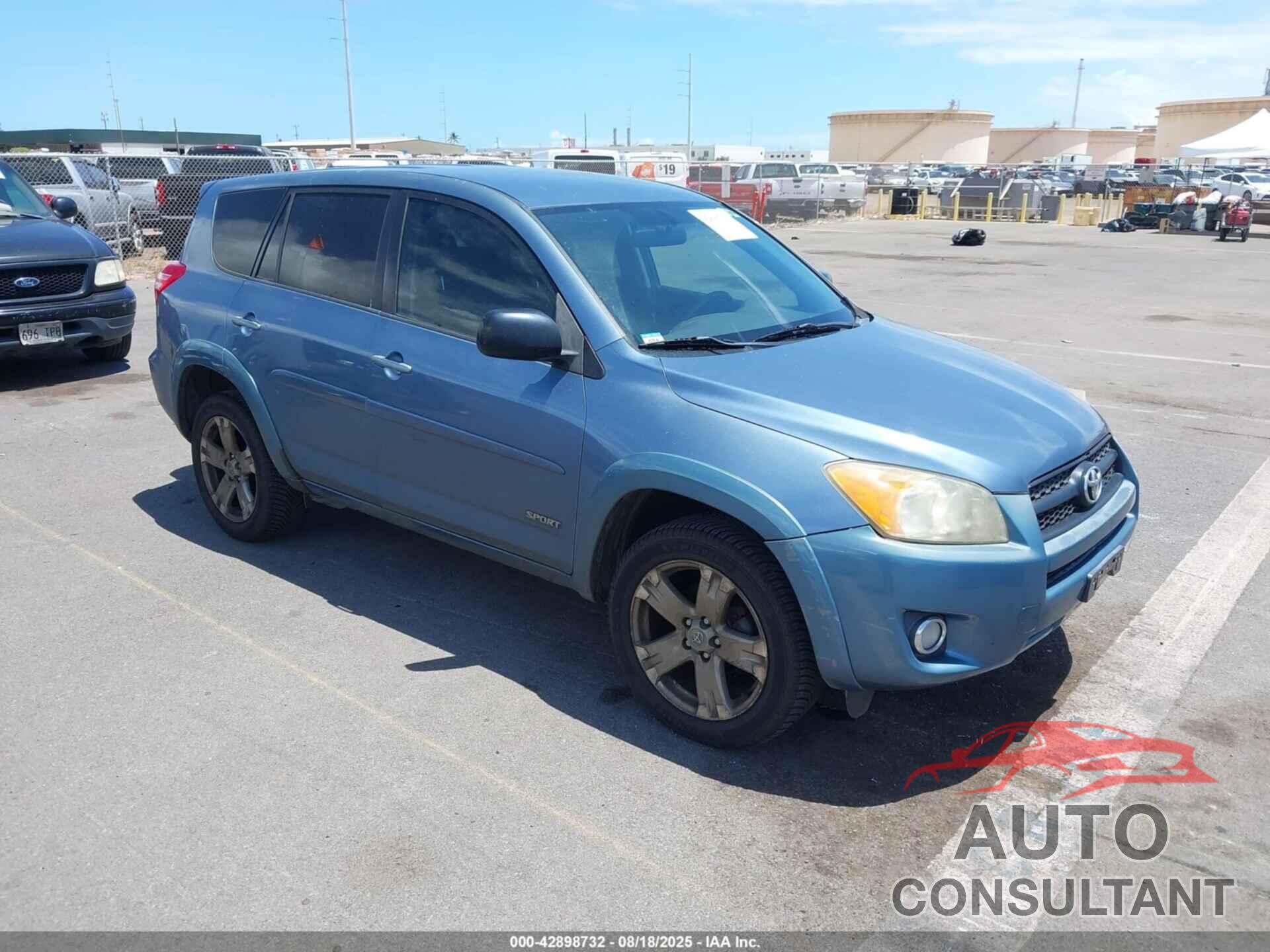 TOYOTA RAV4 2010 - JTMWF4DVXA5017107