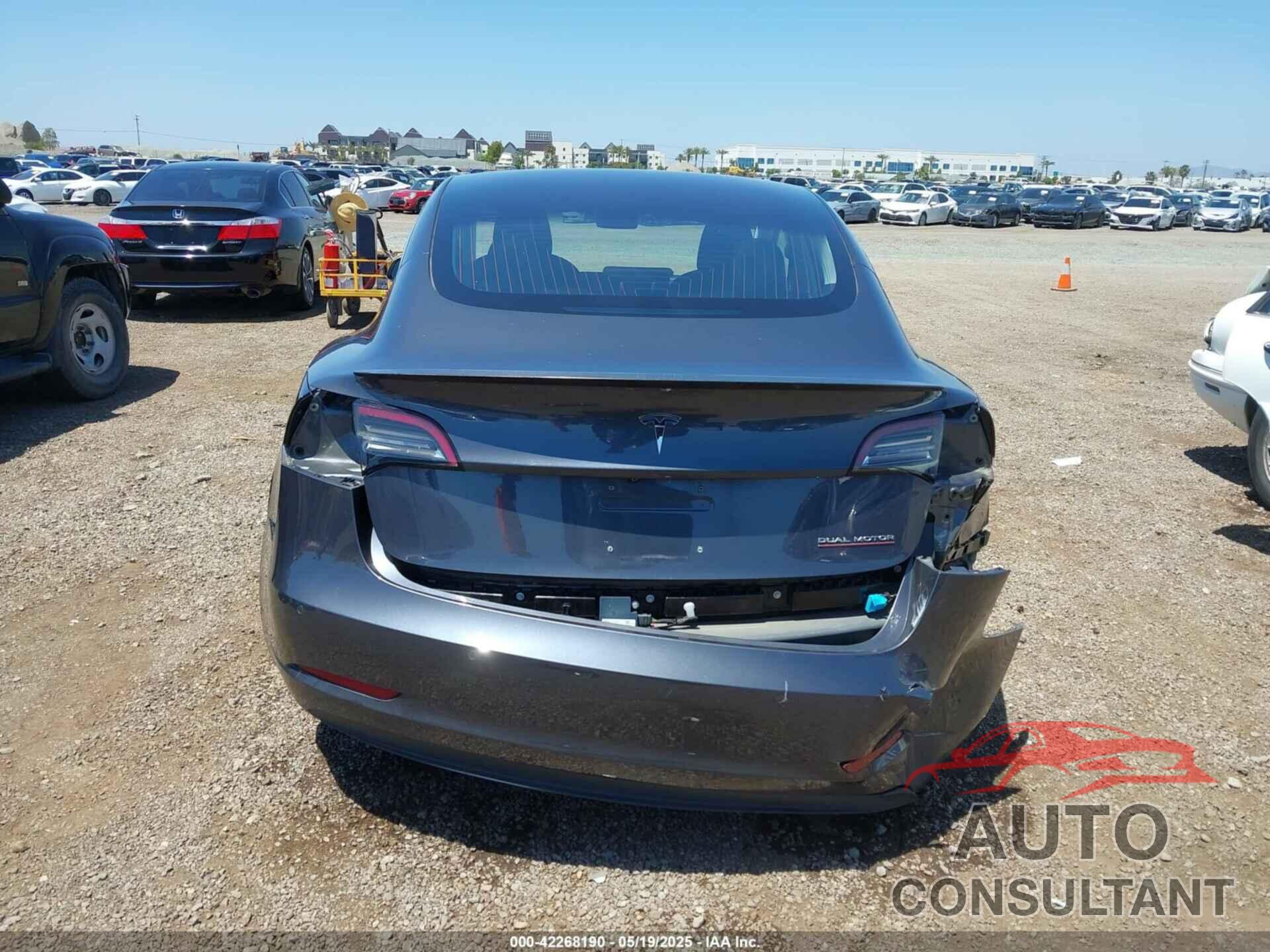 TESLA MODEL 3 2018 - 5YJ3E1EB8JF105886