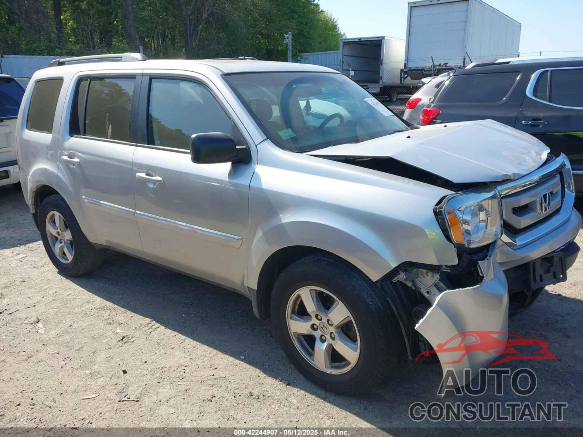 HONDA PILOT 2011 - 5FNYF4H68BB035469