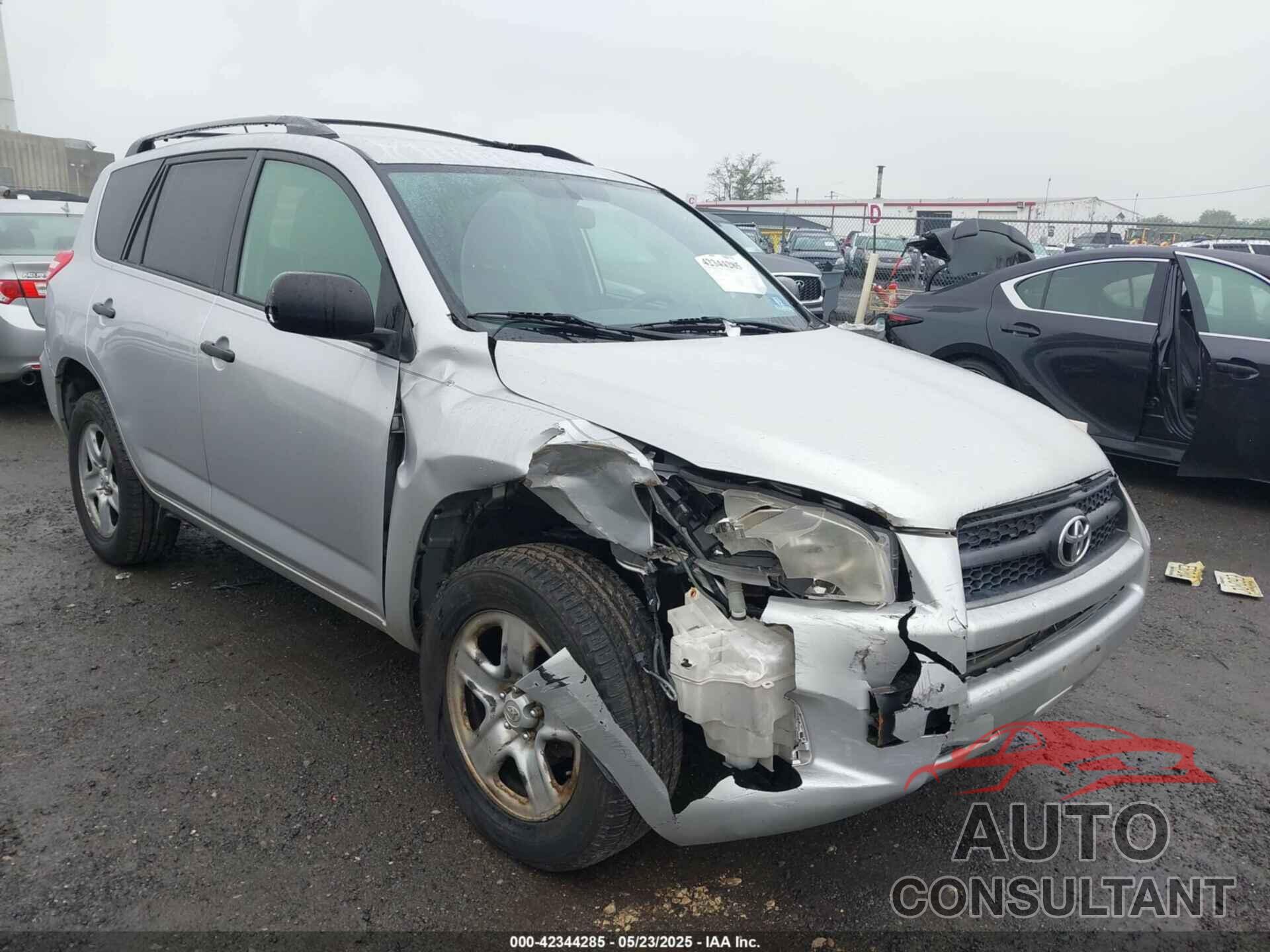 TOYOTA RAV4 2010 - JTMBF4DV1AD038206