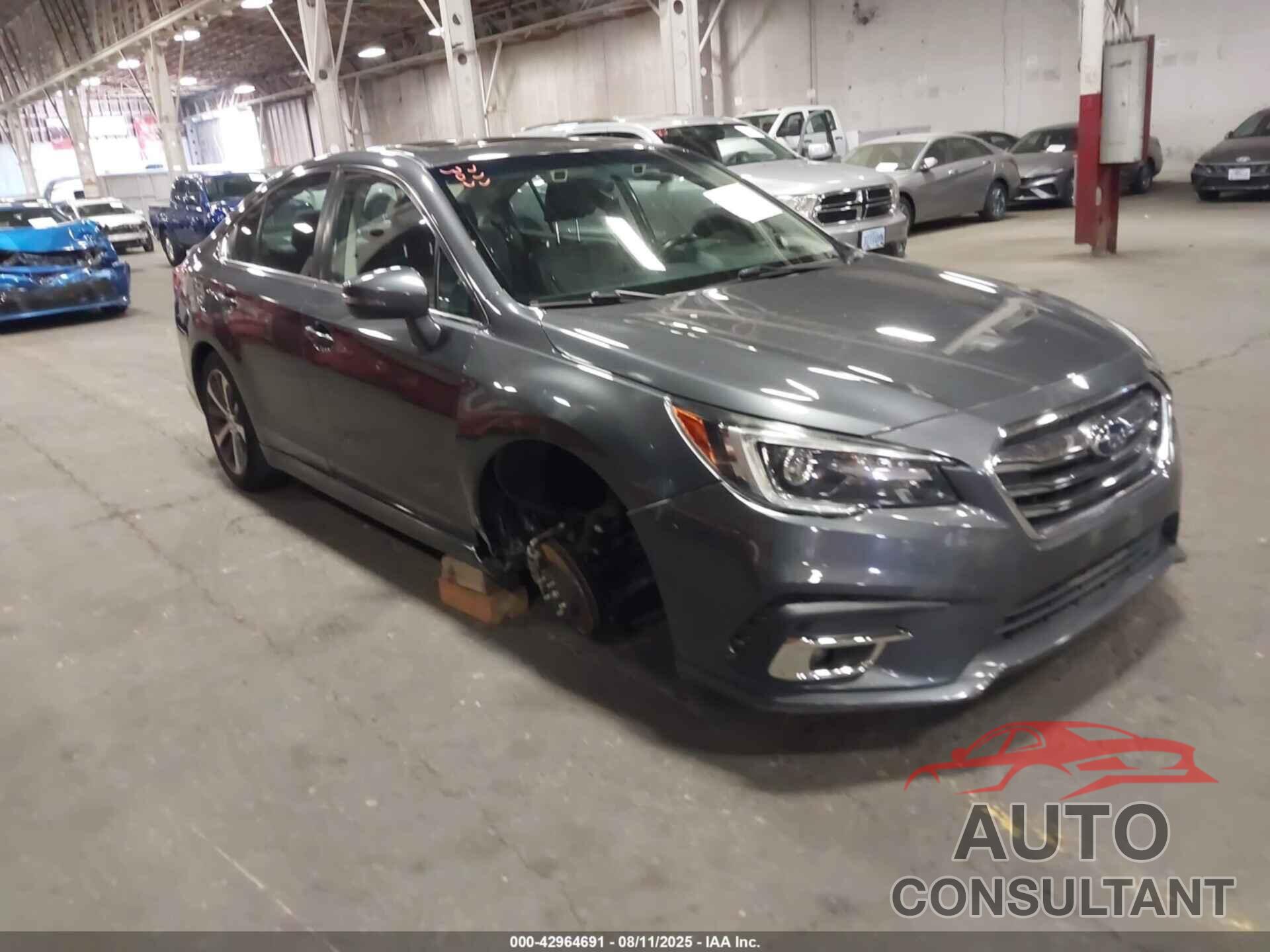 SUBARU LEGACY 2018 - 4S3BNAN6XJ3023623