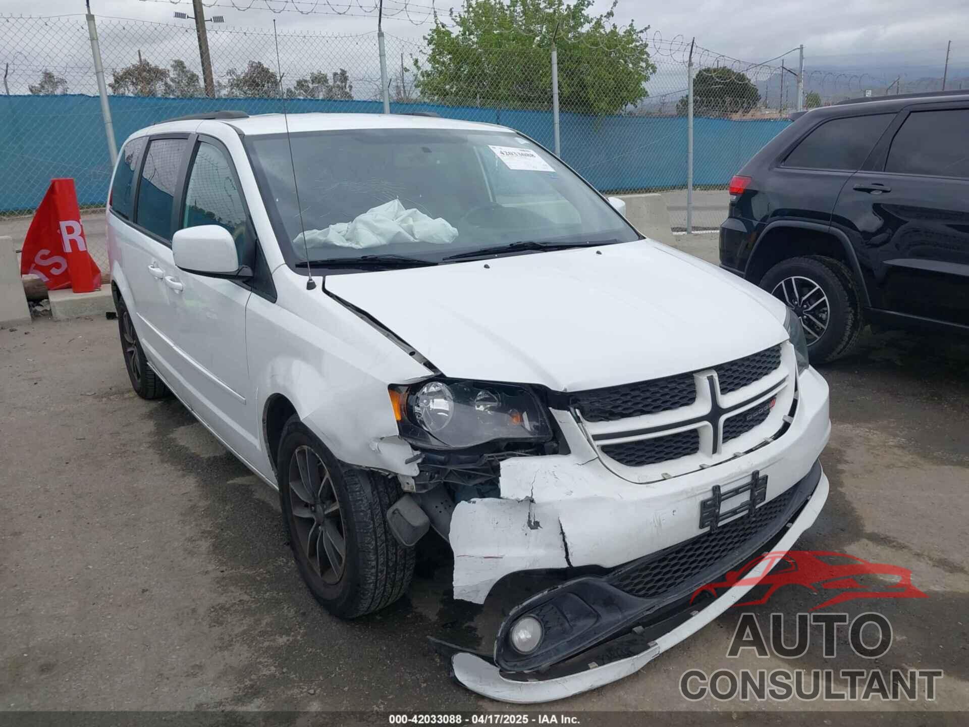 DODGE GRAND CARAVAN 2017 - 2C4RDGEG8HR852866