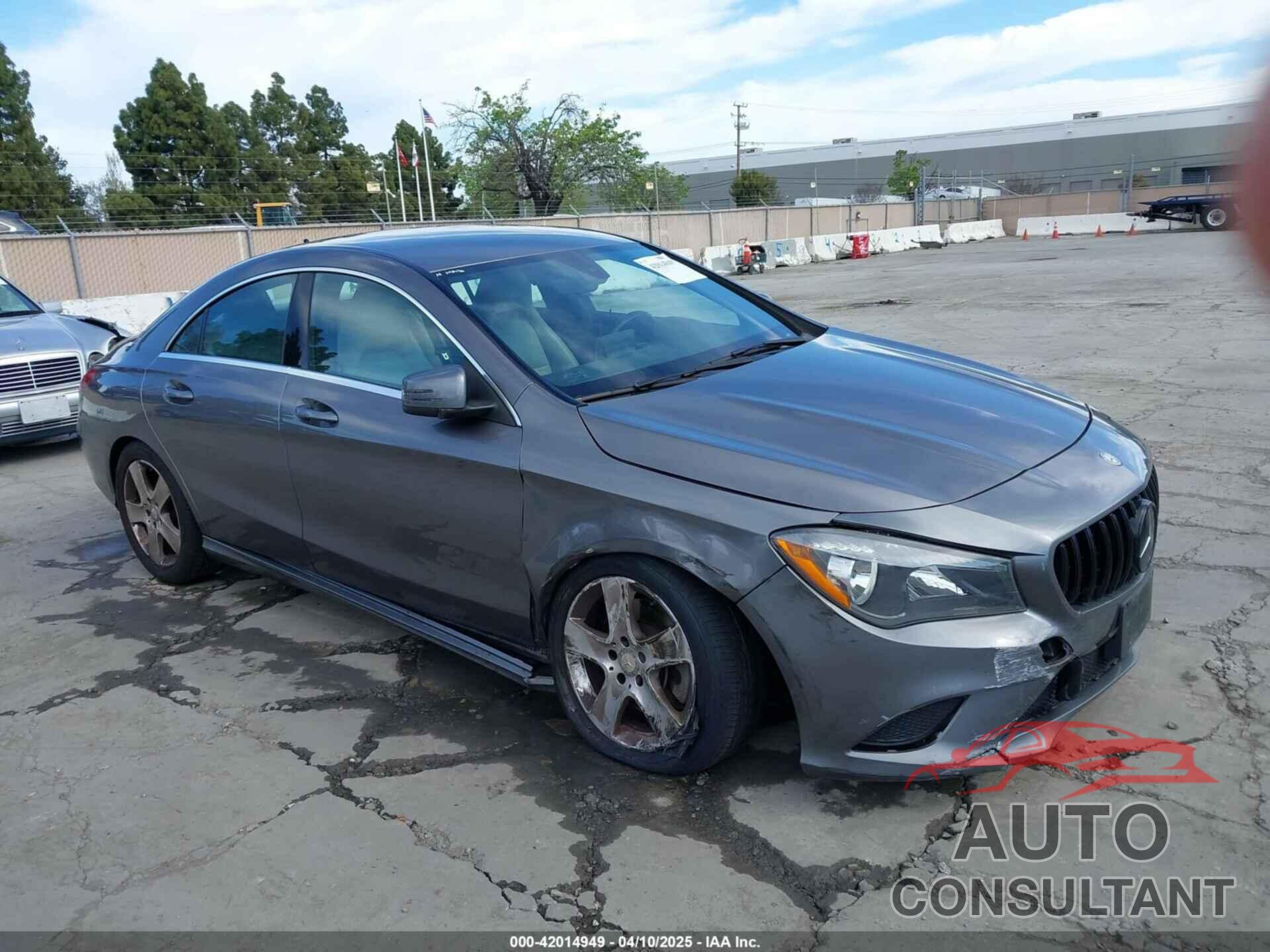MERCEDES-BENZ CLA 250 2015 - WDDSJ4EB6FN168153