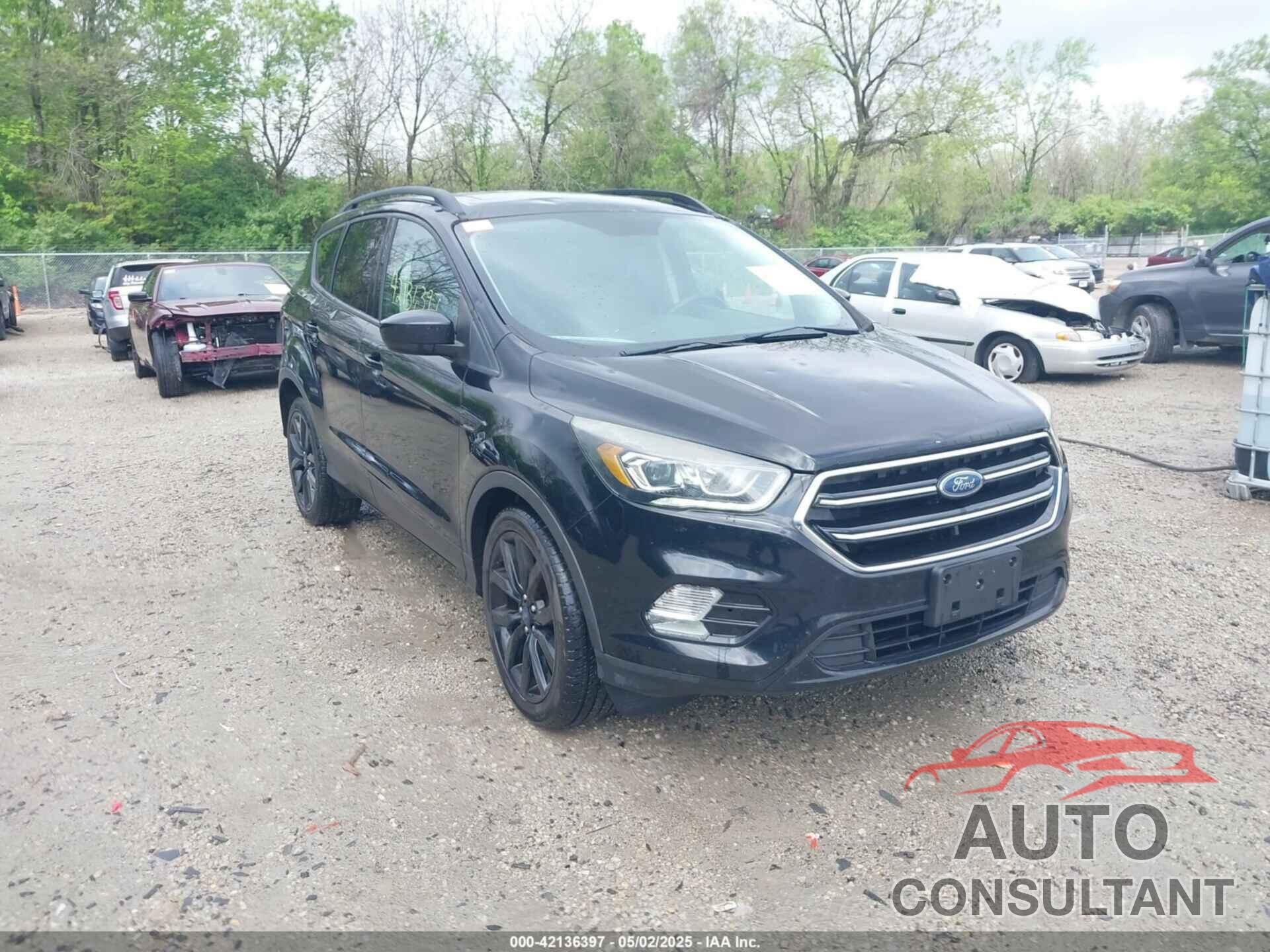 FORD ESCAPE 2017 - 1FMCU0GD7HUD07773