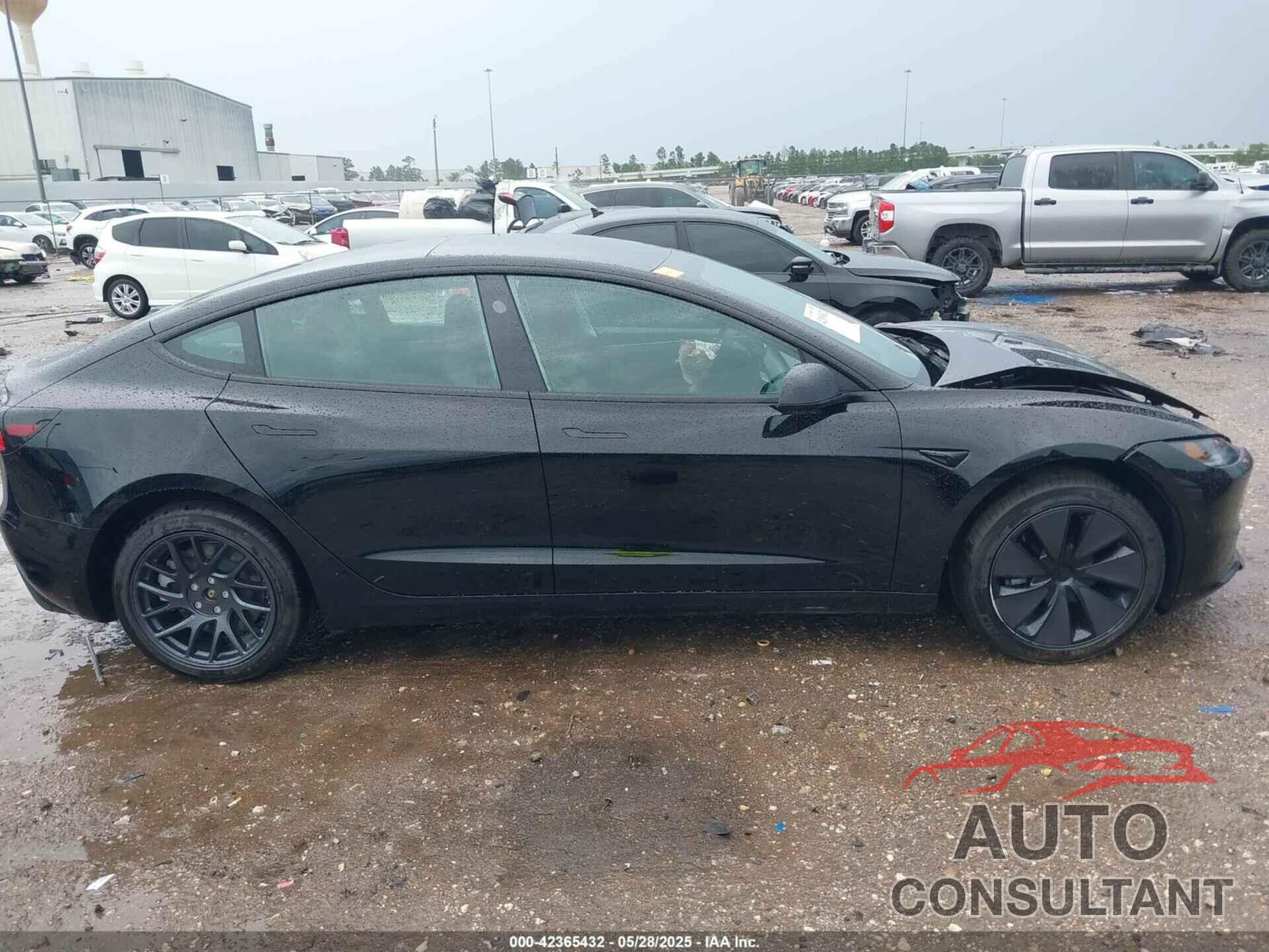 TESLA MODEL 3 2025 - 5YJ3E1EA3SF972055