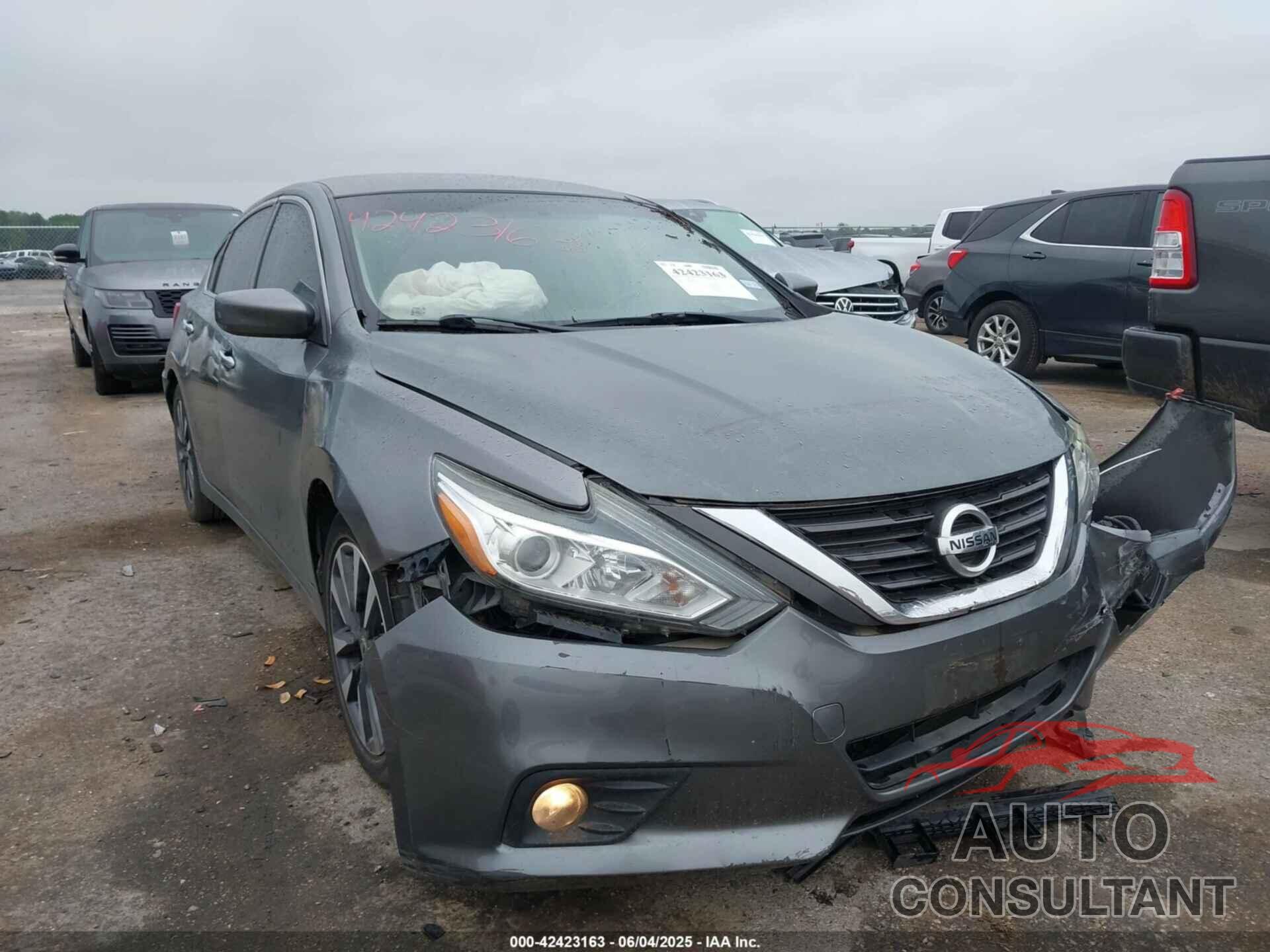NISSAN ALTIMA 2017 - 1N4AL3AP8HC188002