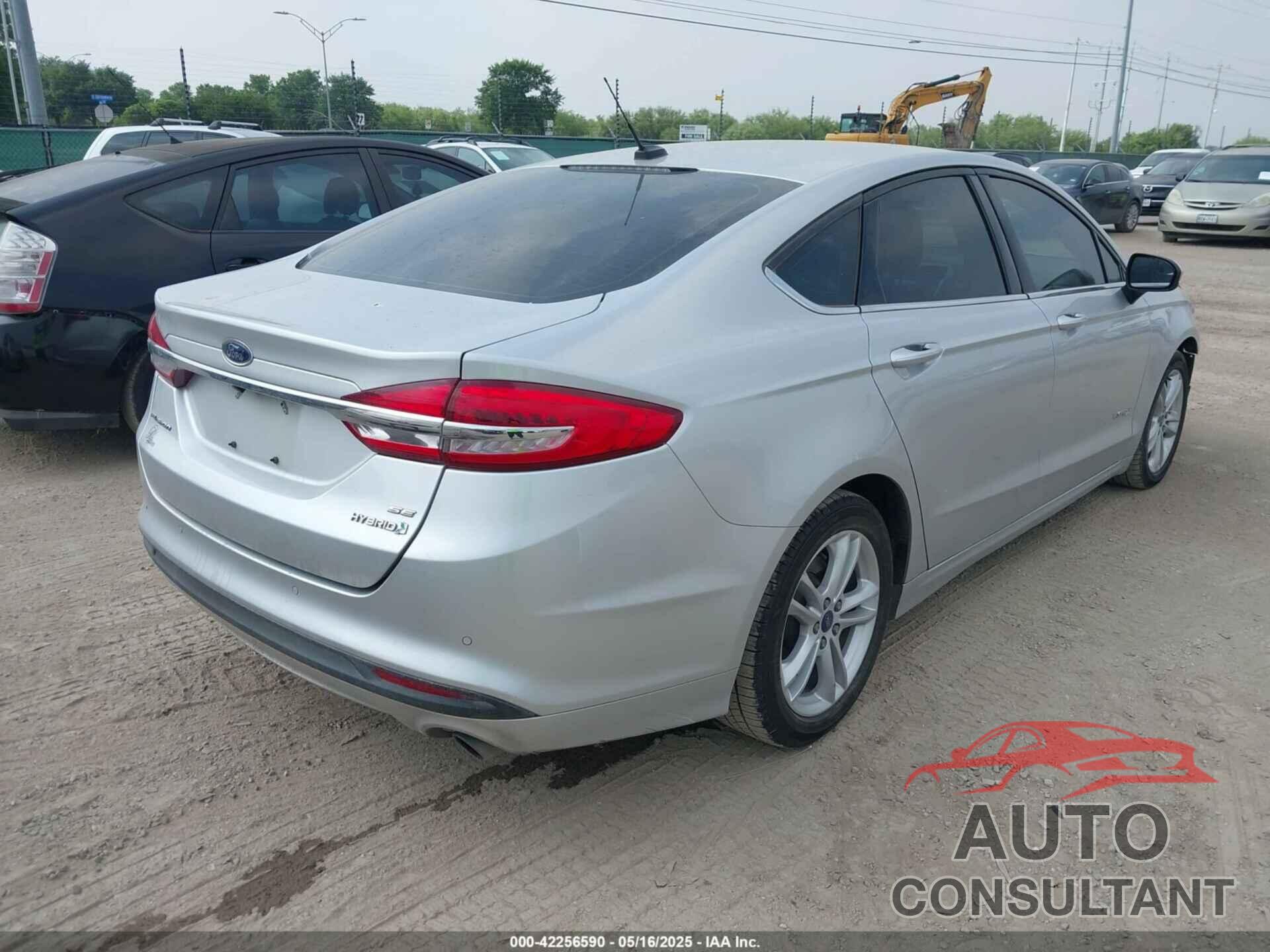 FORD FUSION HYBRID 2018 - 3FA6P0LU1JR157595