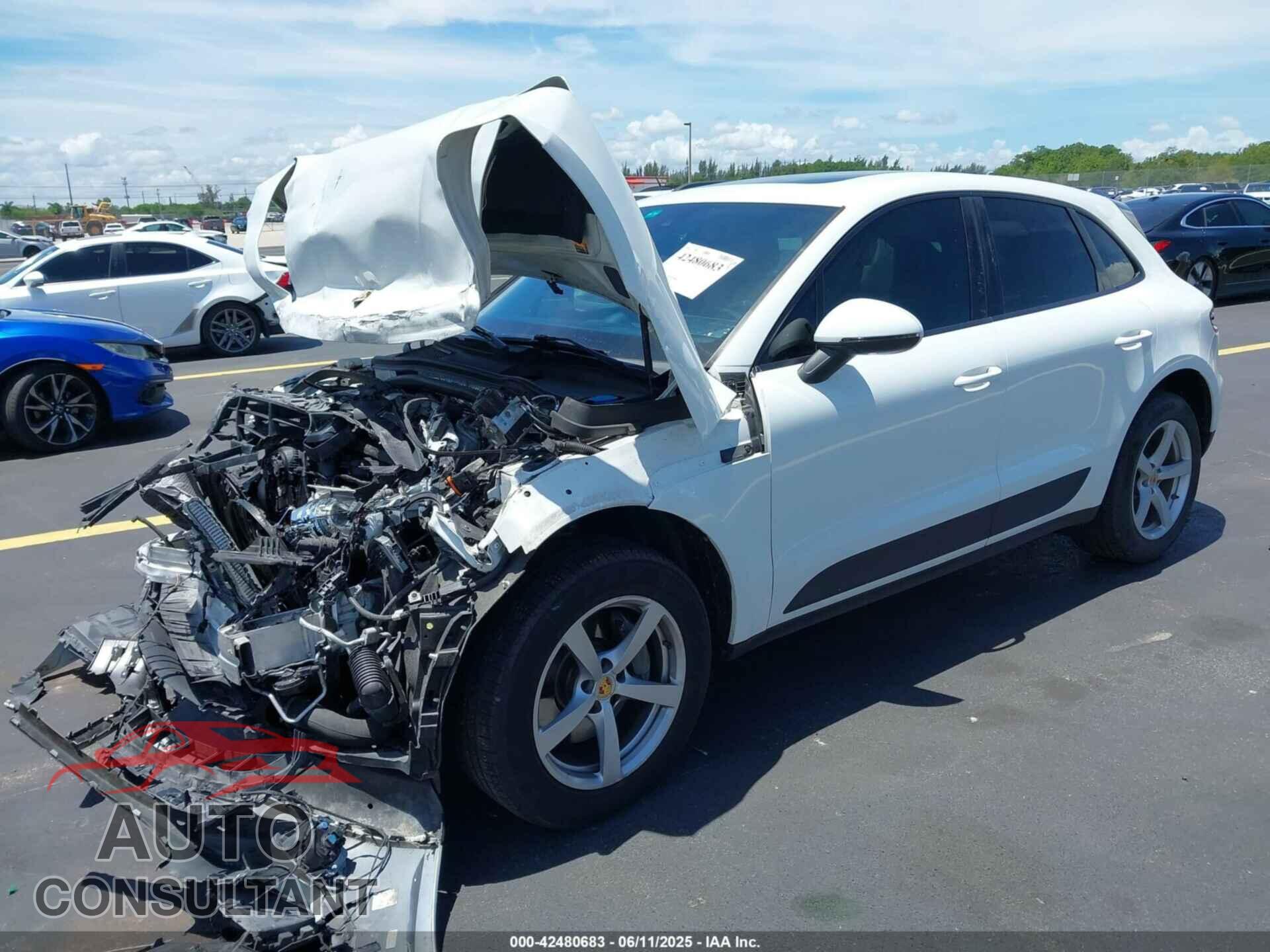 PORSCHE MACAN 2018 - WP1AA2A55JLB07597