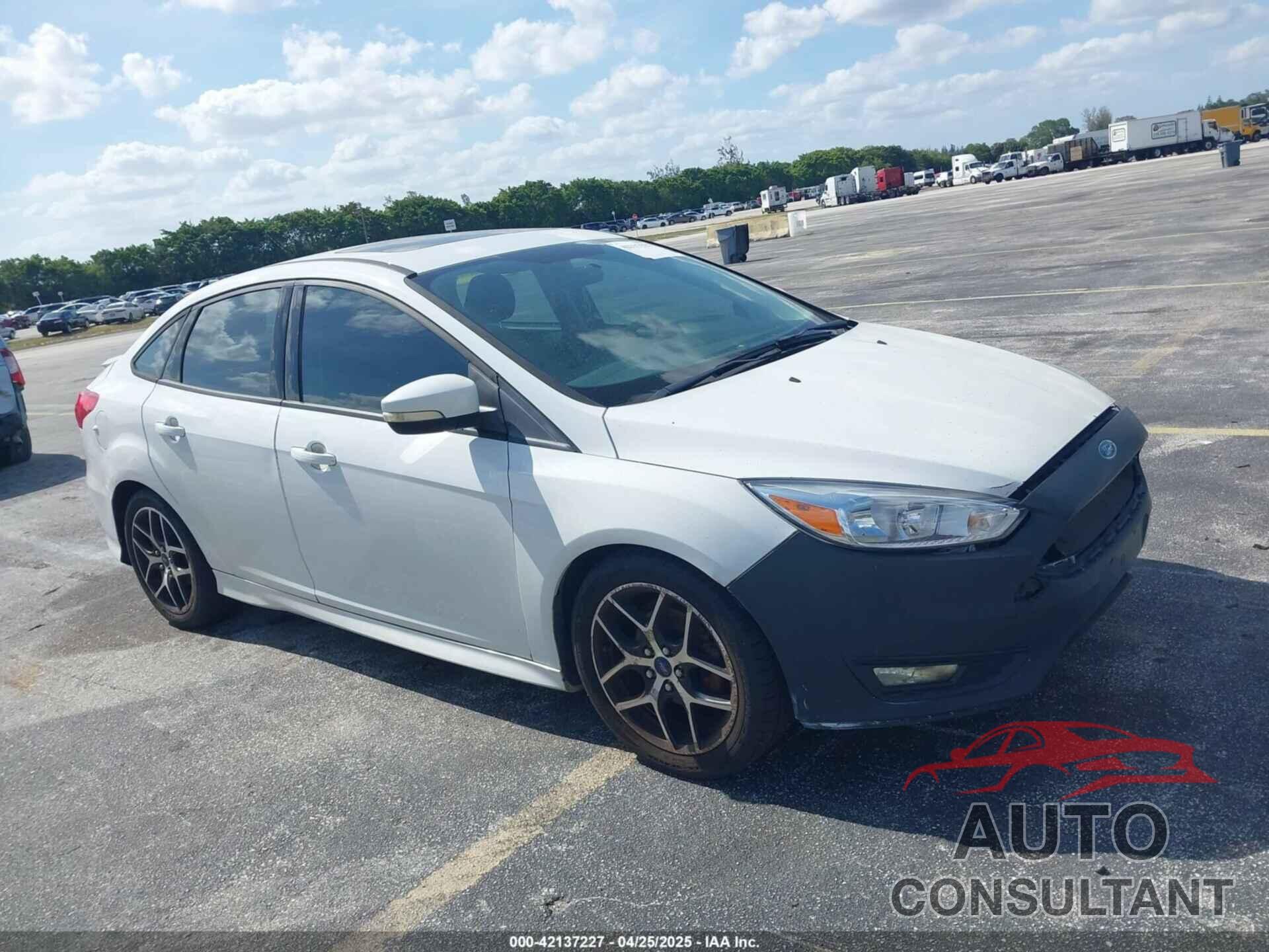 FORD FOCUS 2015 - 1FADP3F27FL297966