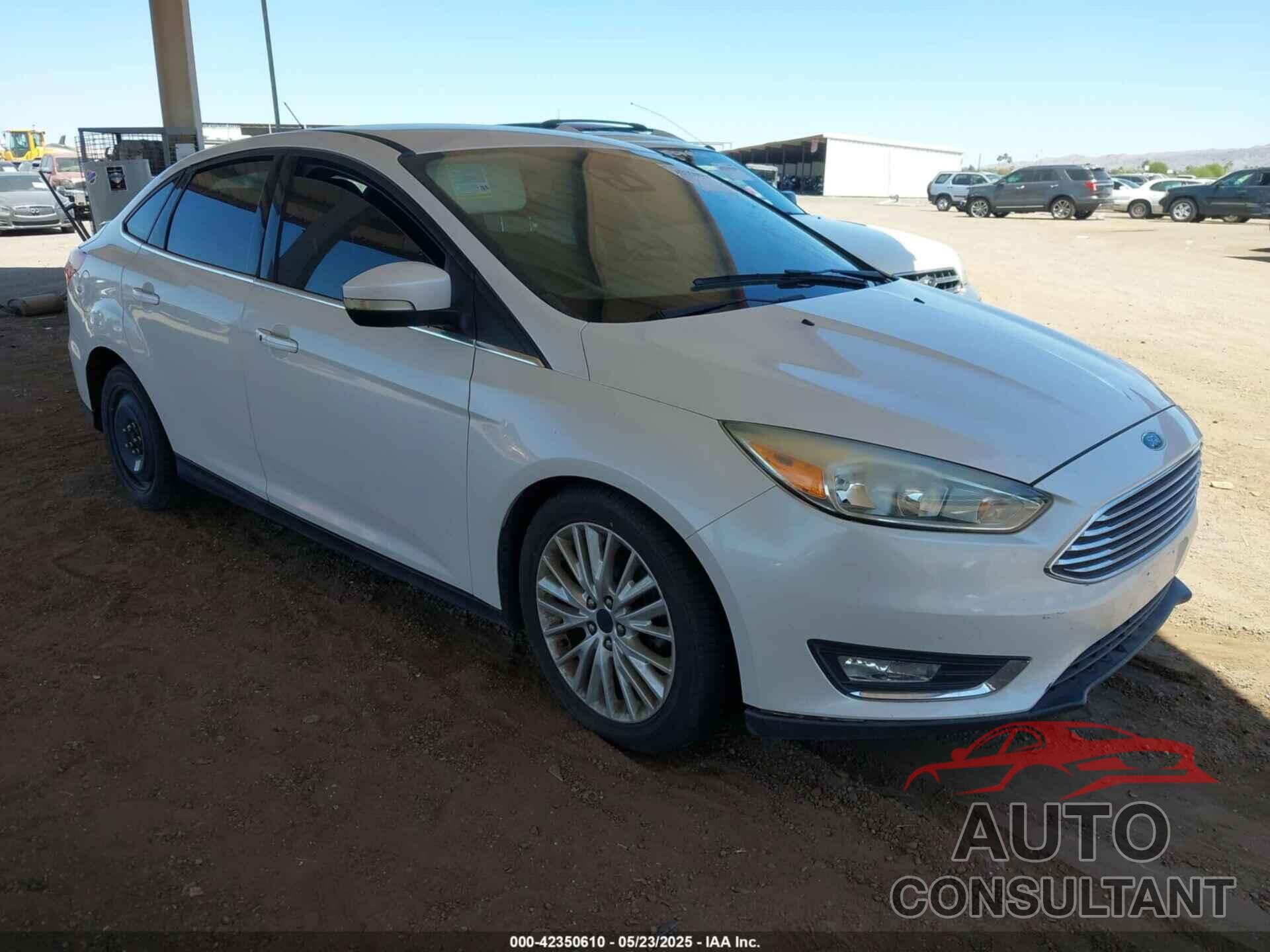 FORD FOCUS 2015 - 1FADP3J28FL256155