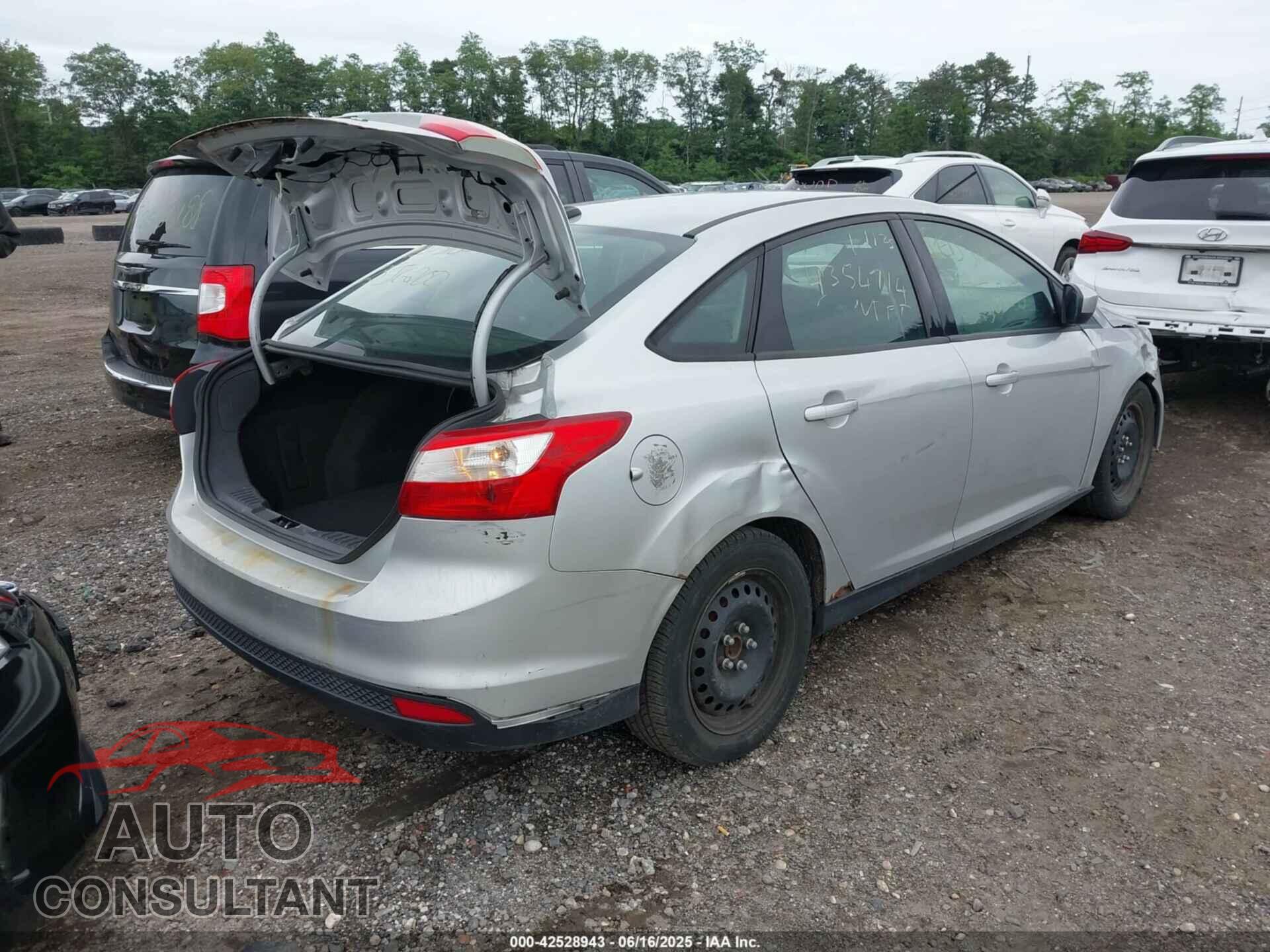 FORD FOCUS 2012 - 1FAHP3F29CL353872