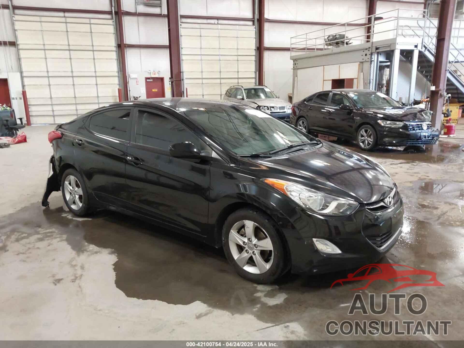 HYUNDAI ELANTRA 2012 - 5NPDH4AE8CH070896