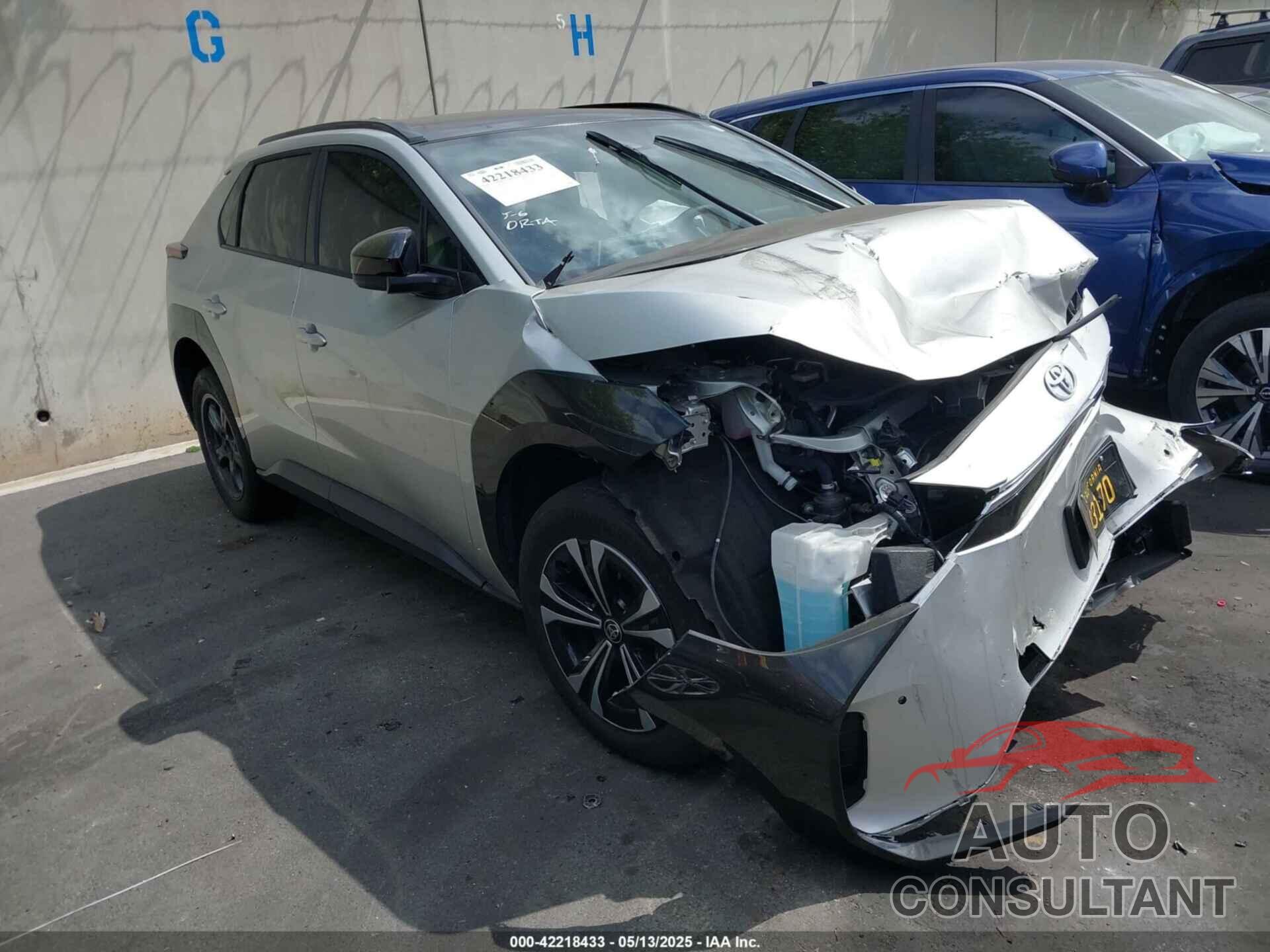 TOYOTA BZ4X 2023 - JTMAAAAA9PA015907