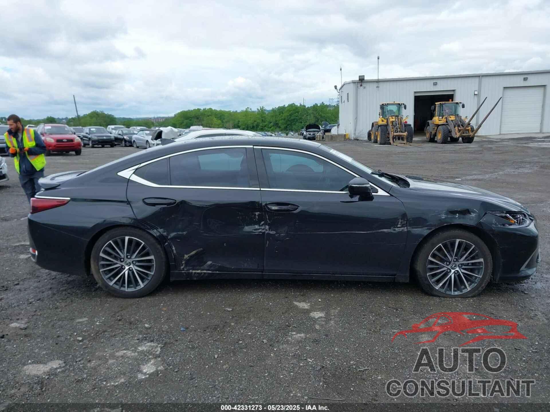 LEXUS ES 300H 2024 - 58ADA1C15RU037967