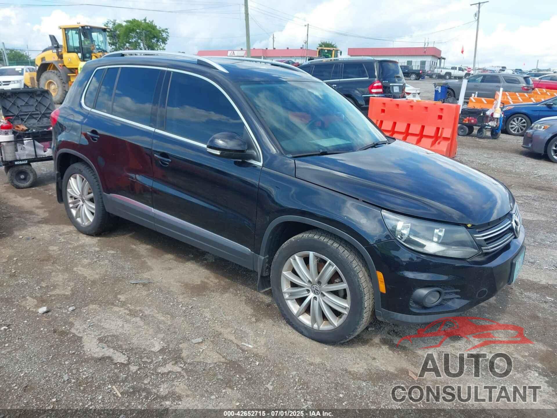 VOLKSWAGEN TIGUAN 2015 - WVGAV7AX7FW510549