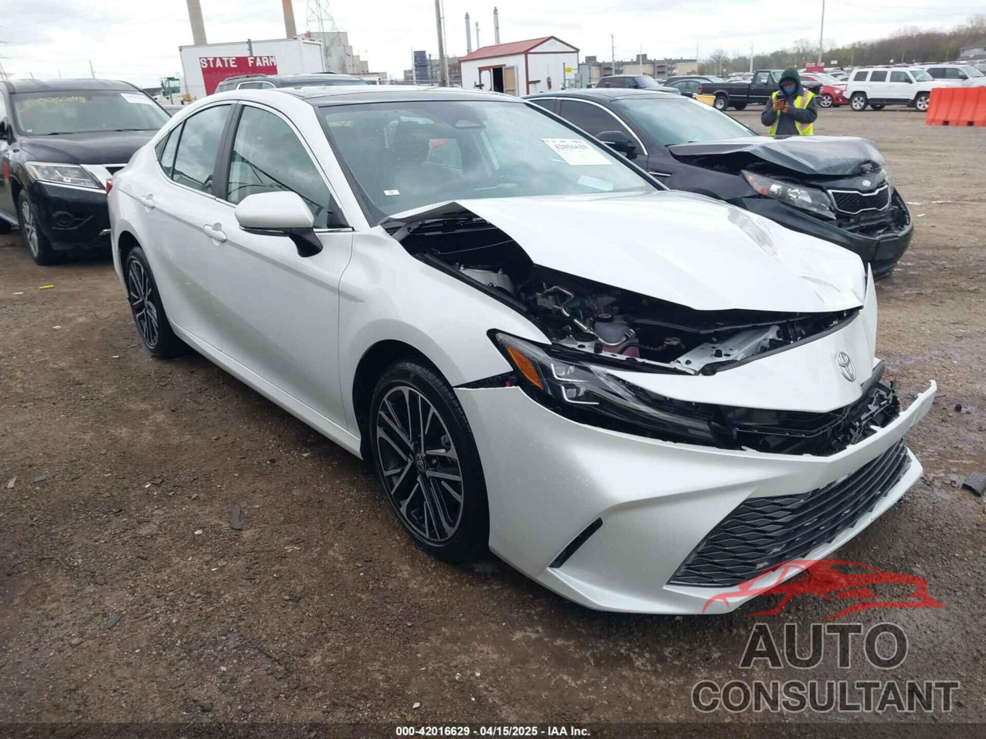 TOYOTA CAMRY 2025 - 4T1DAACK5SU113922