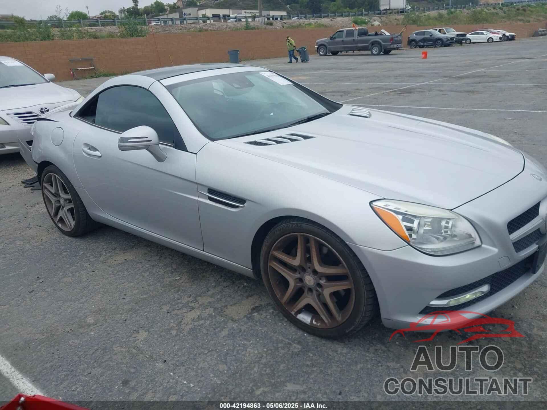 MERCEDES-BENZ SLK 2016 - WDDPK3JA6GF120786